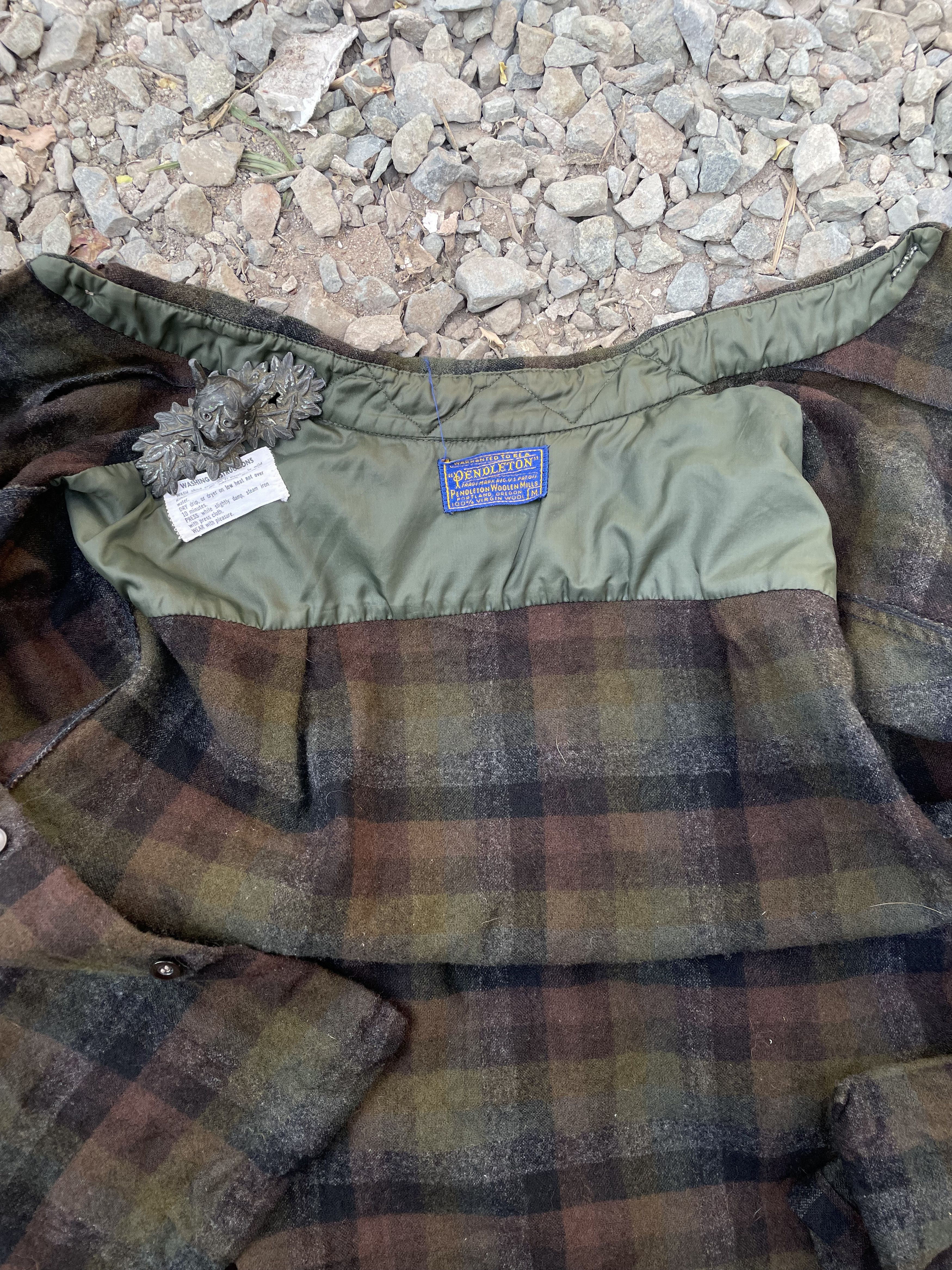 Pendleton Vintage 50s Pendleton Dark Olive Green Plaid Button Shirt Size US M / EU 48-50 / 2 - 6 Thumbnail