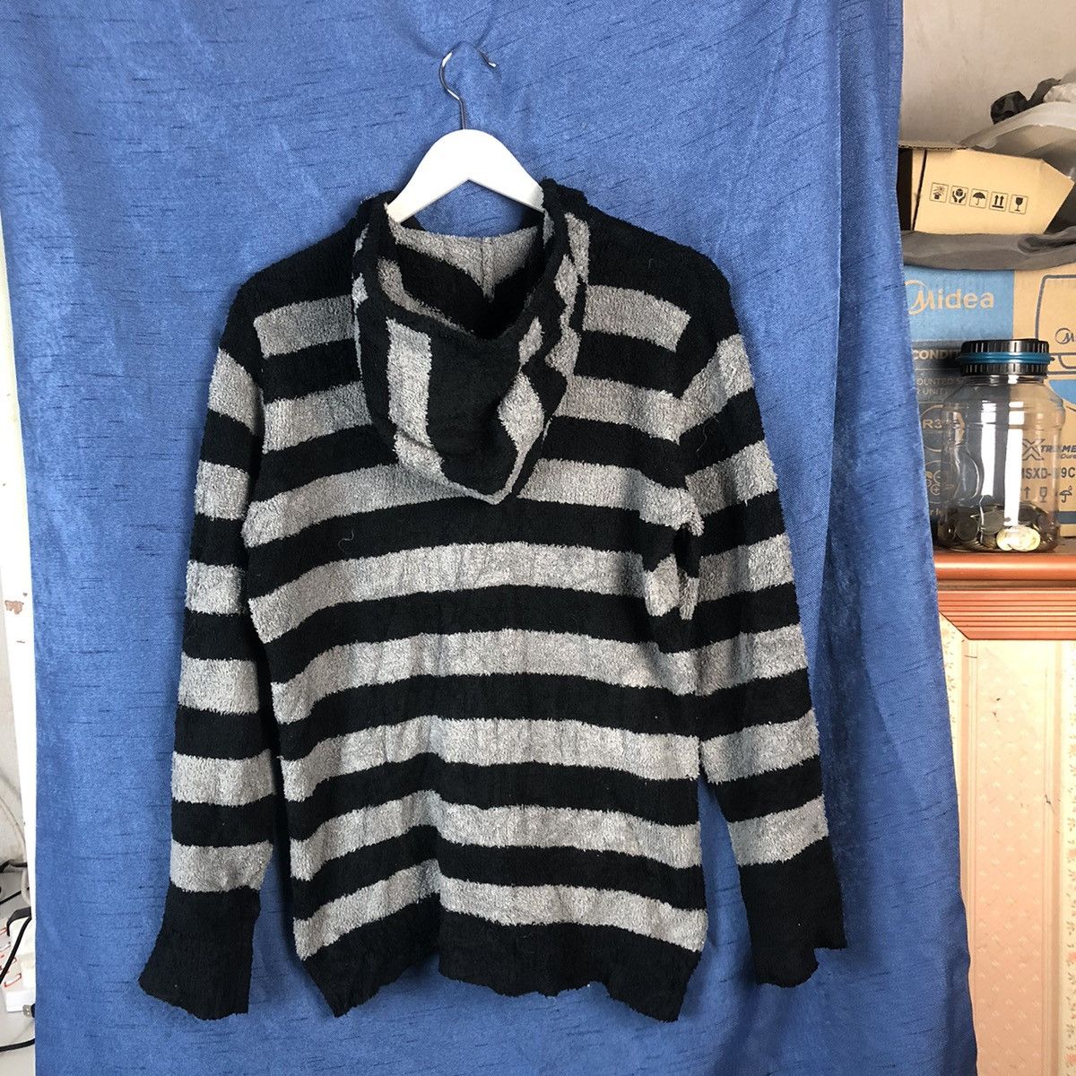 OVER THE STRiPES × Uniqlo Vintage Uniqlo Stripe Black Grey Hoodie #846 Size US M / EU 48-50 / 2 - 13 Thumbnail