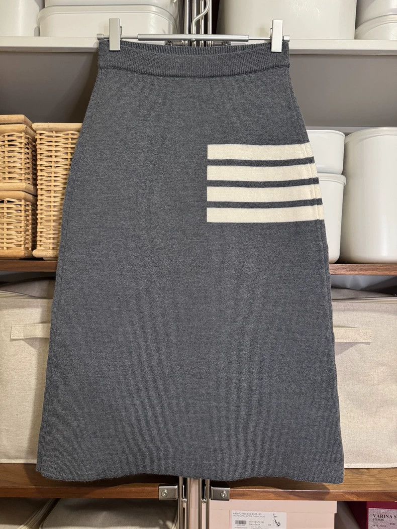 Thom Browne Thom Browne A woolen half-length skirt Size XS / US 0-2 / IT 36-38 - 1 Thumbnail