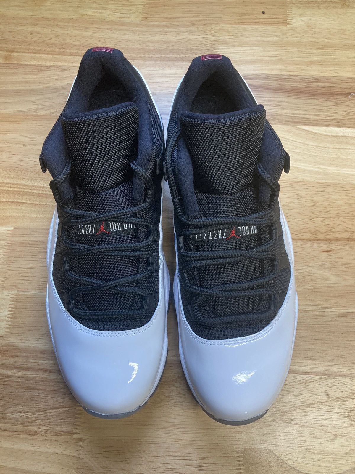 Jordan Brand × Nike Jordan 11 Low Size US 10.5 / EU 43-44 - 6 Thumbnail
