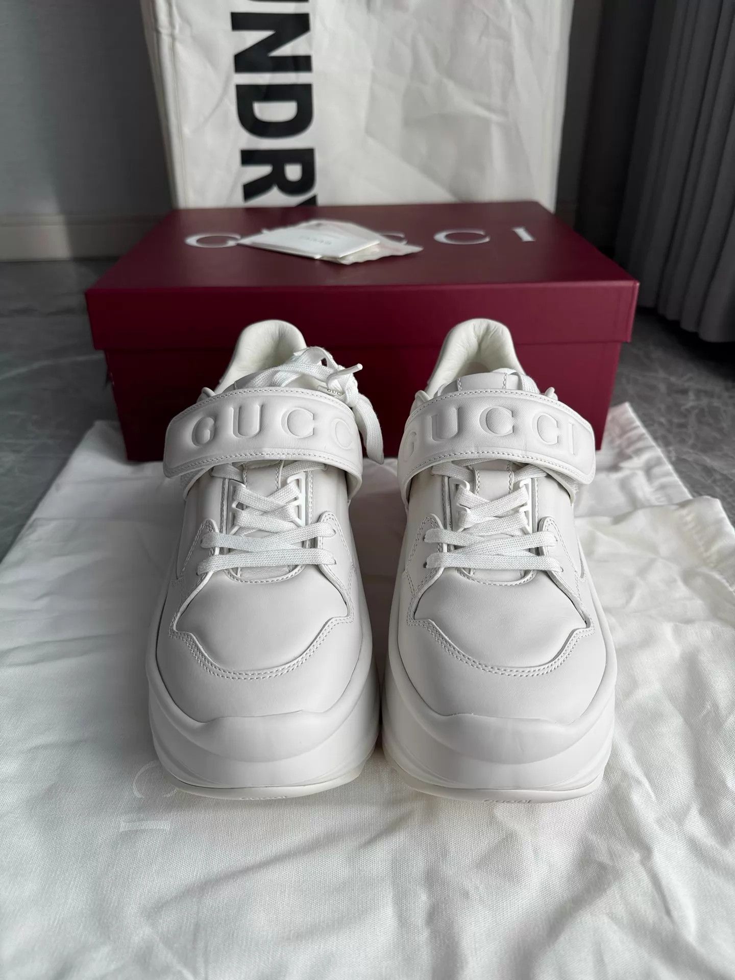Gucci Gucci Platform Velcro Dad Sneaker White 37.5 Size US 7 / IT 37 - 2 Thumbnail