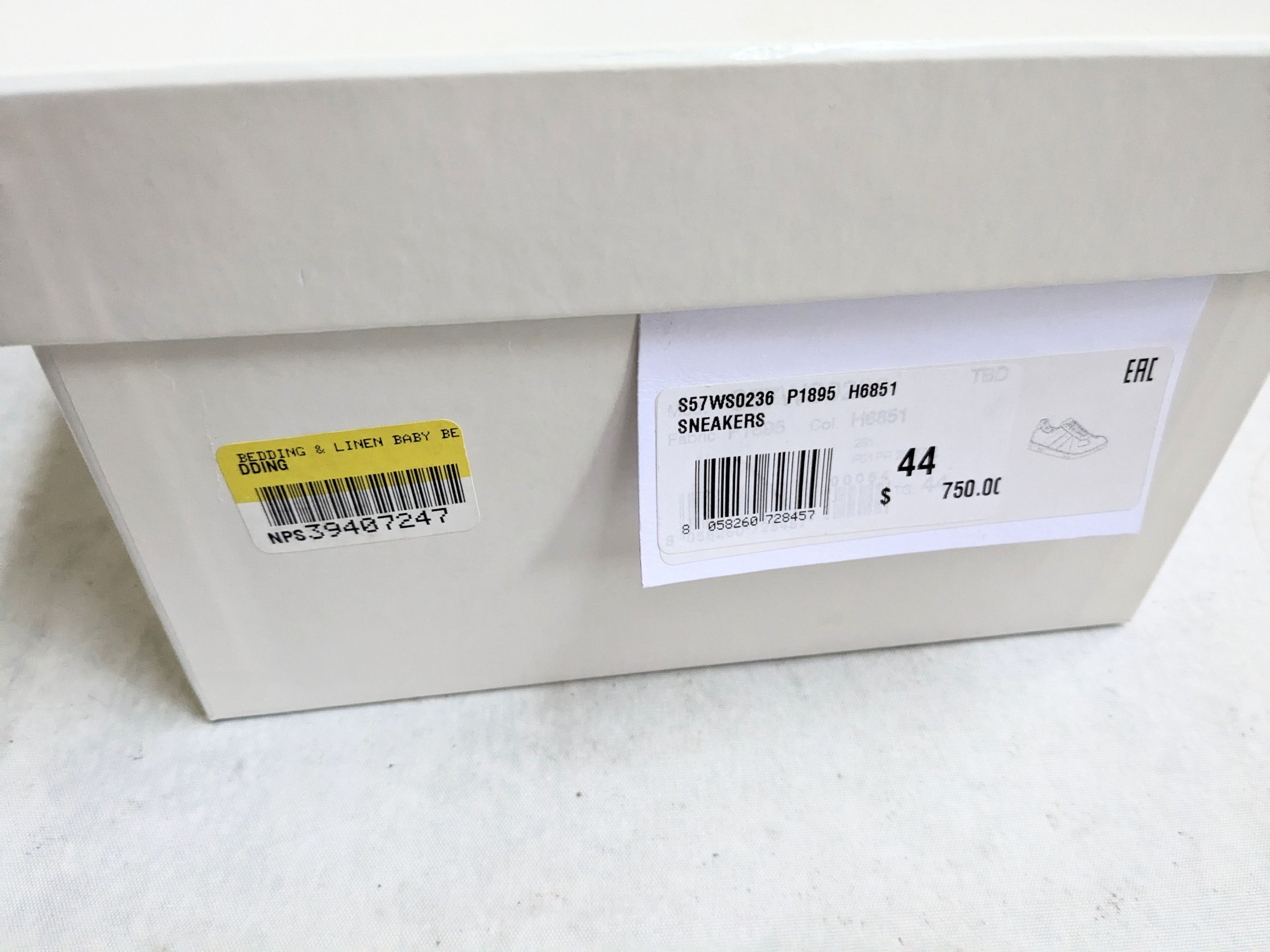 Maison Margiela Maison Margiela Replica GAT Black 11 44 Low Tops Gum Size US 11 / EU 44 - 19 Thumbnail
