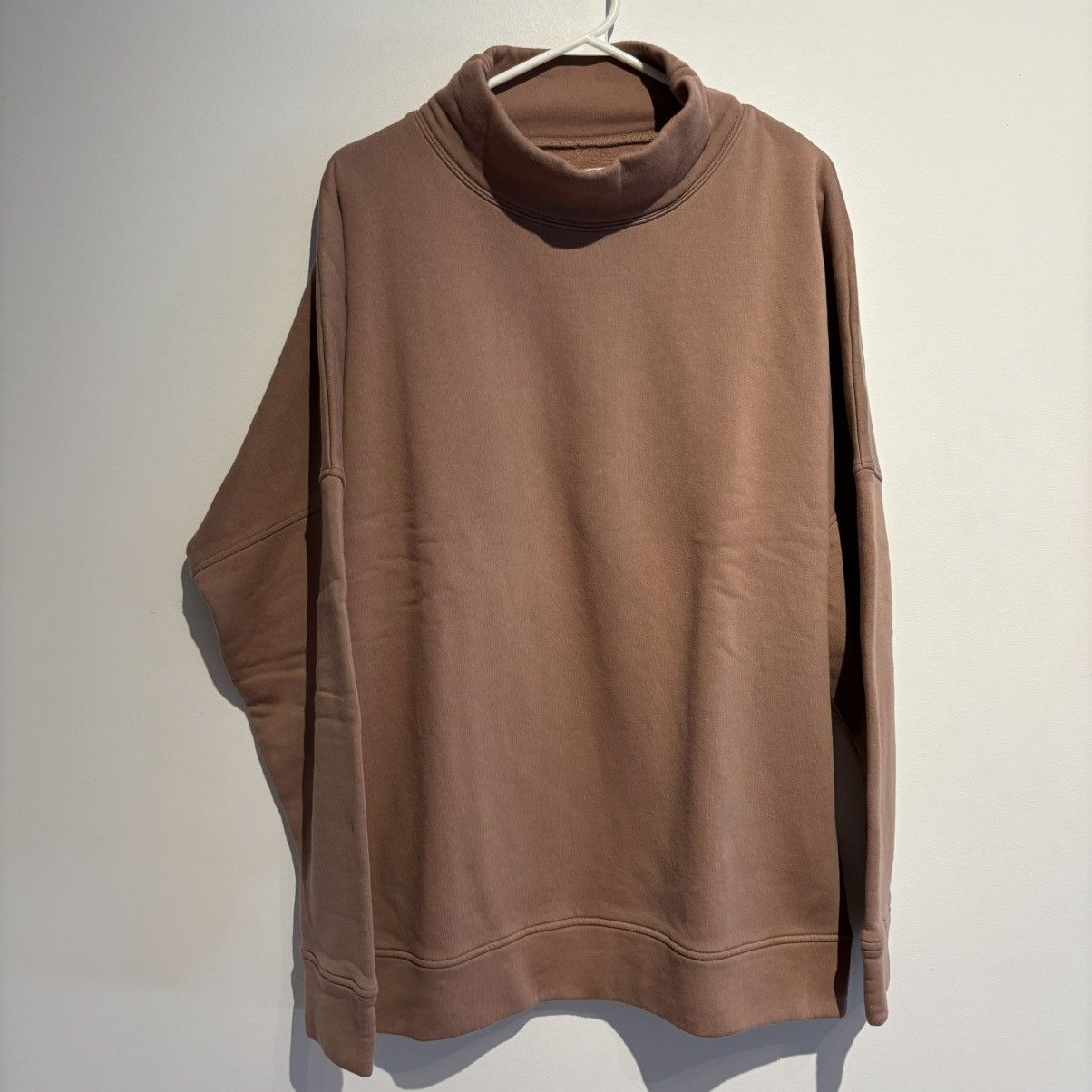 Le 31 × Simons LE 31 x SIMONS Pink Oversized Turtle-Neck Sweatshirt Size US L / EU 52-54 / 3 - 1 Thumbnail