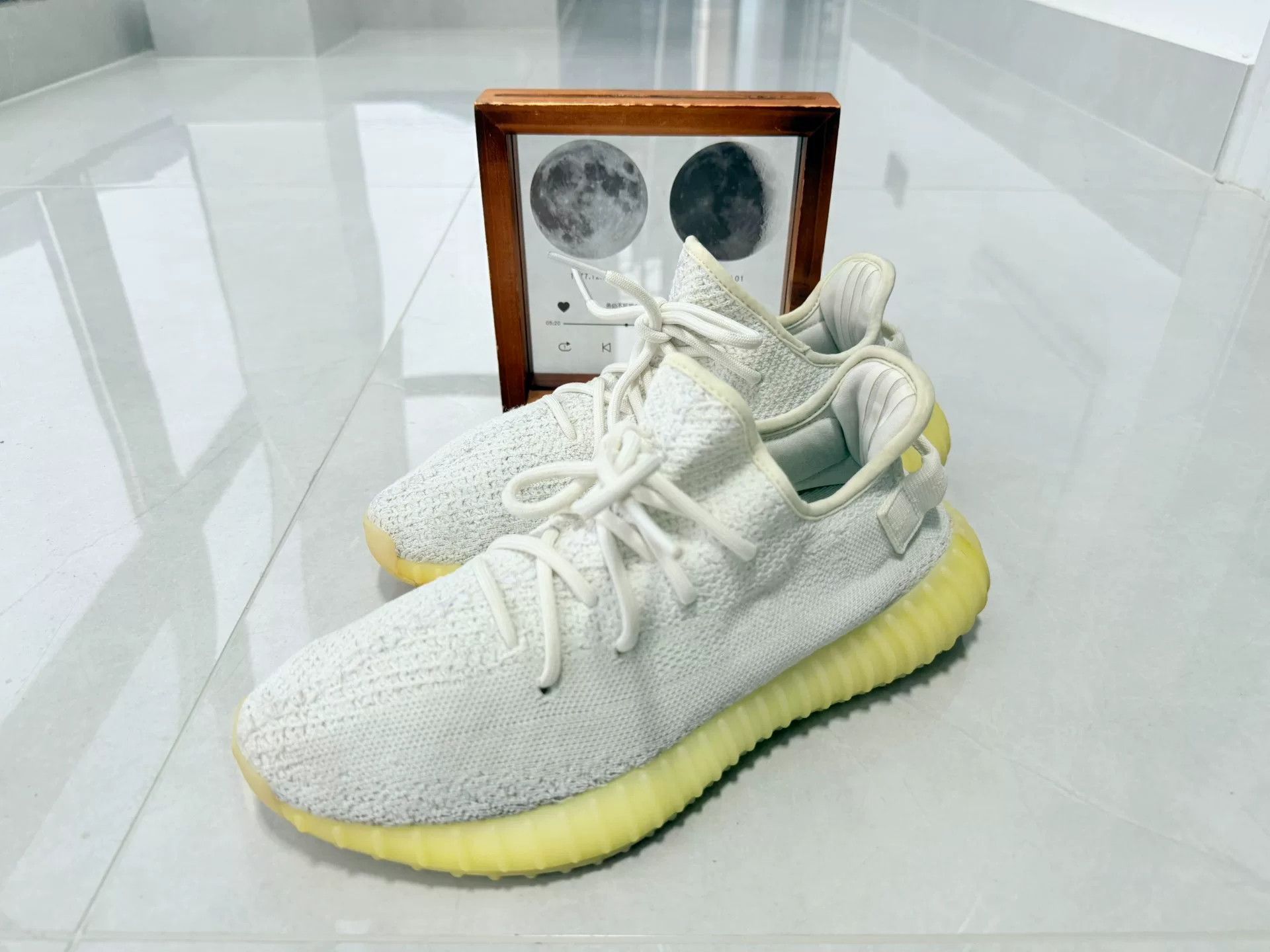 Adidas Adidas YEEZY350 White Lowtop Sneakers 9 Men Size US 9 / EU 42 - 1 Thumbnail