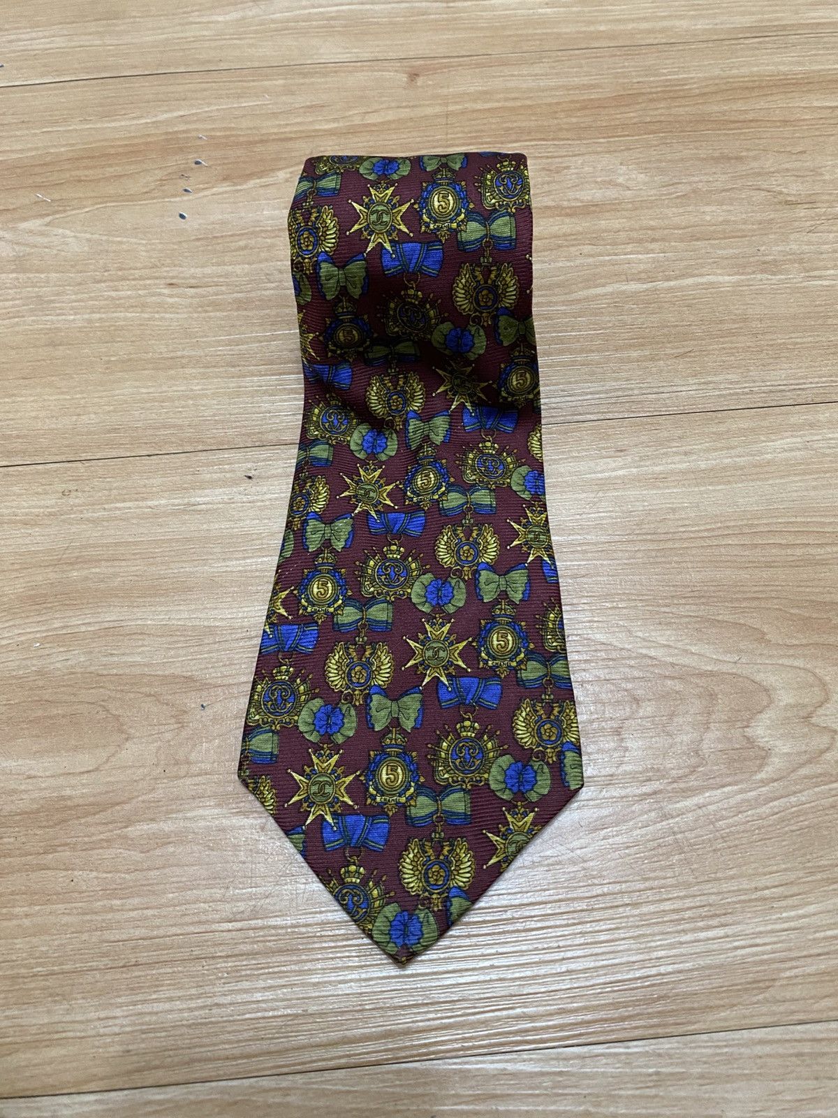 Chanel 💥Grails💥 vintage chanel tie 100% silk nice design Size ONE SIZE - 1 Thumbnail