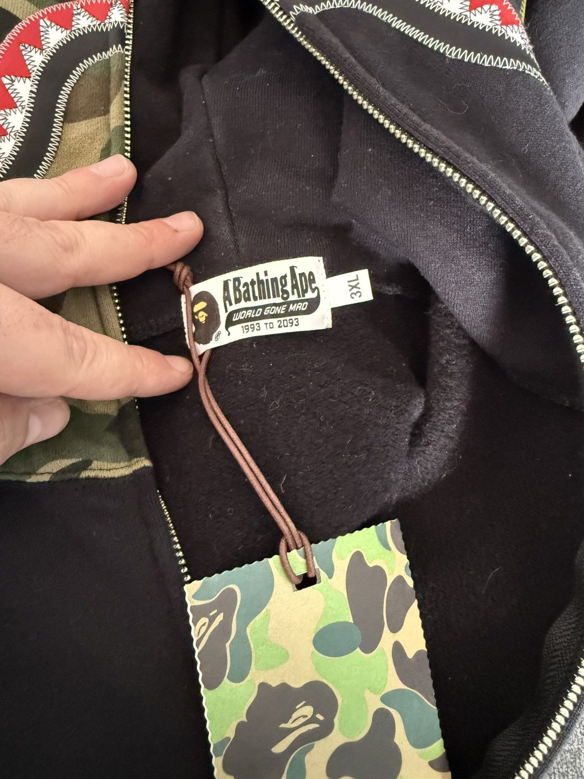 Bape 3XL 1st Camo Shark Applique Full Zip Hoodie Size US XXL / EU 58 / 5 - 5 Thumbnail