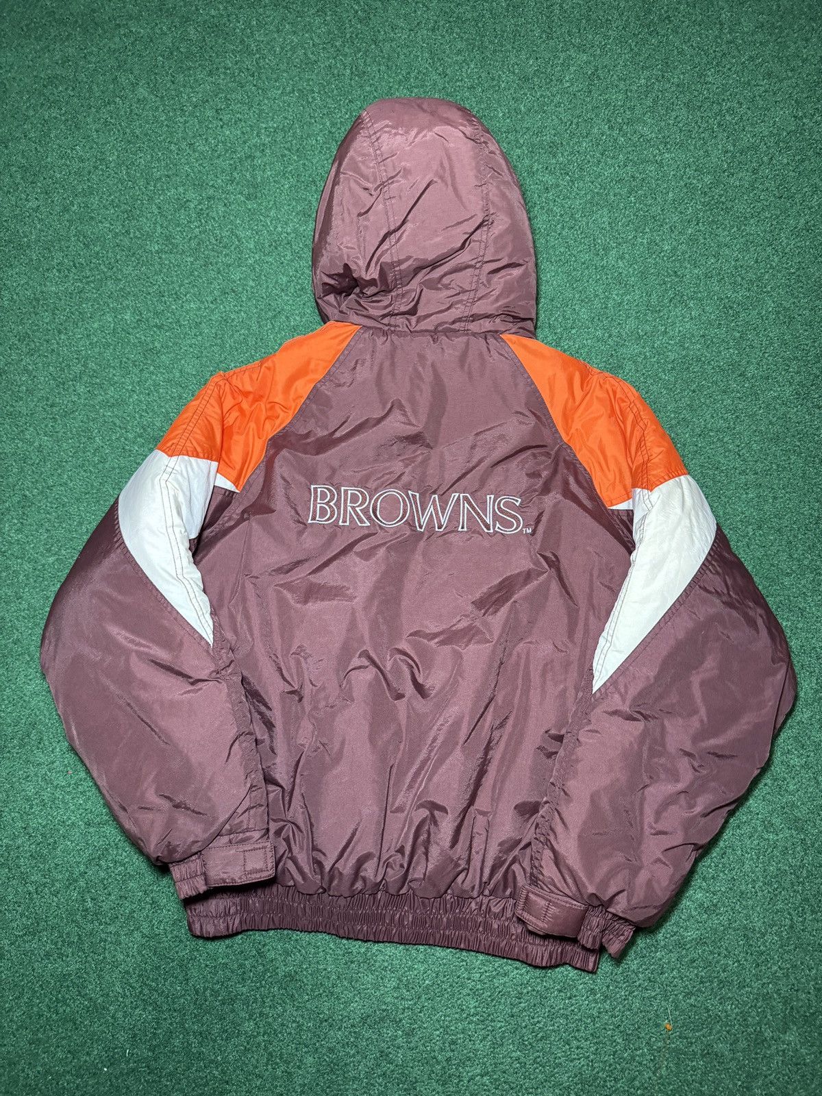 Vintage Vintage 90s Cleveland Browns NFL Gameday Lrg Puffer Jacket Size US L / EU 52-54 / 3 - 4 Thumbnail