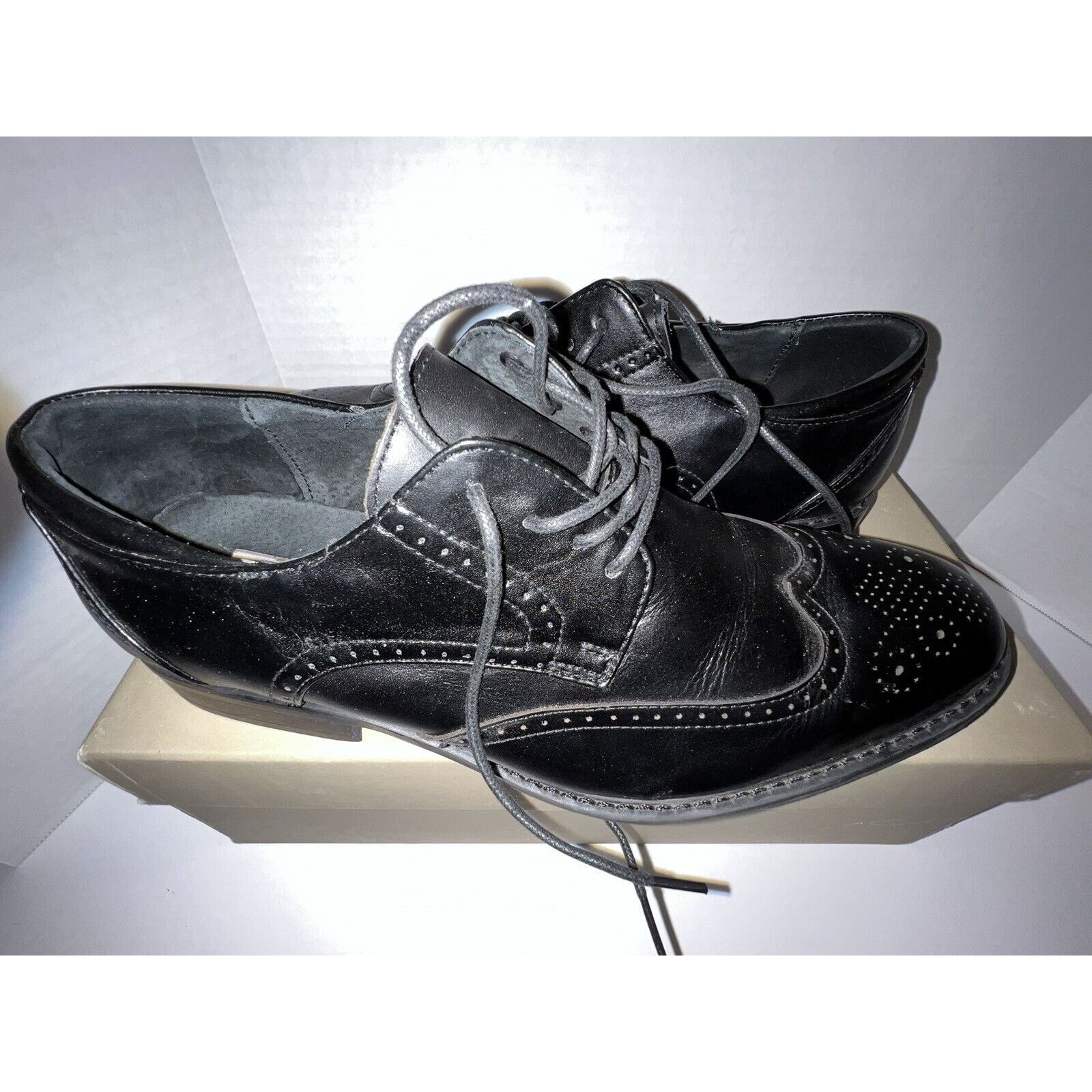 The Unbranded Brand Joseph Abound Men's Black Leather Wingtip Oxford Size 10D Size US 10 / EU 43 - 9 Thumbnail