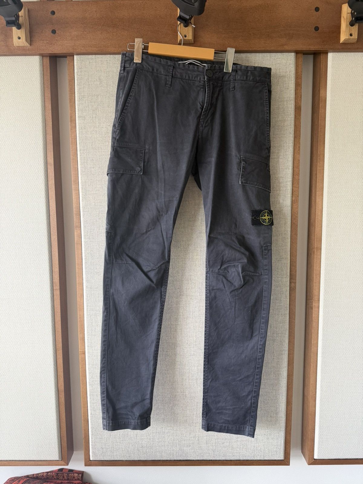 Stone Island Stone island tapered cargo Size US 32 / EU 48 - 2 Thumbnail