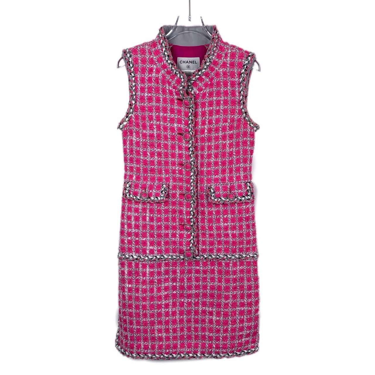 Chanel Pink Tweed Sleeveless Fitted Dress (Size 34)