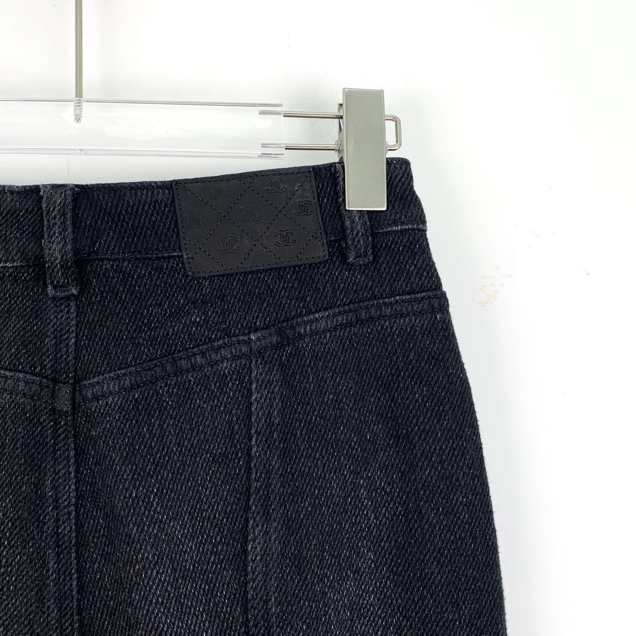 Chanel Chanel Black Logo Emblem Casual Wide-Leg Denim Pants K26WX Size 24" / US 00 / IT 34 - 5 Thumbnail