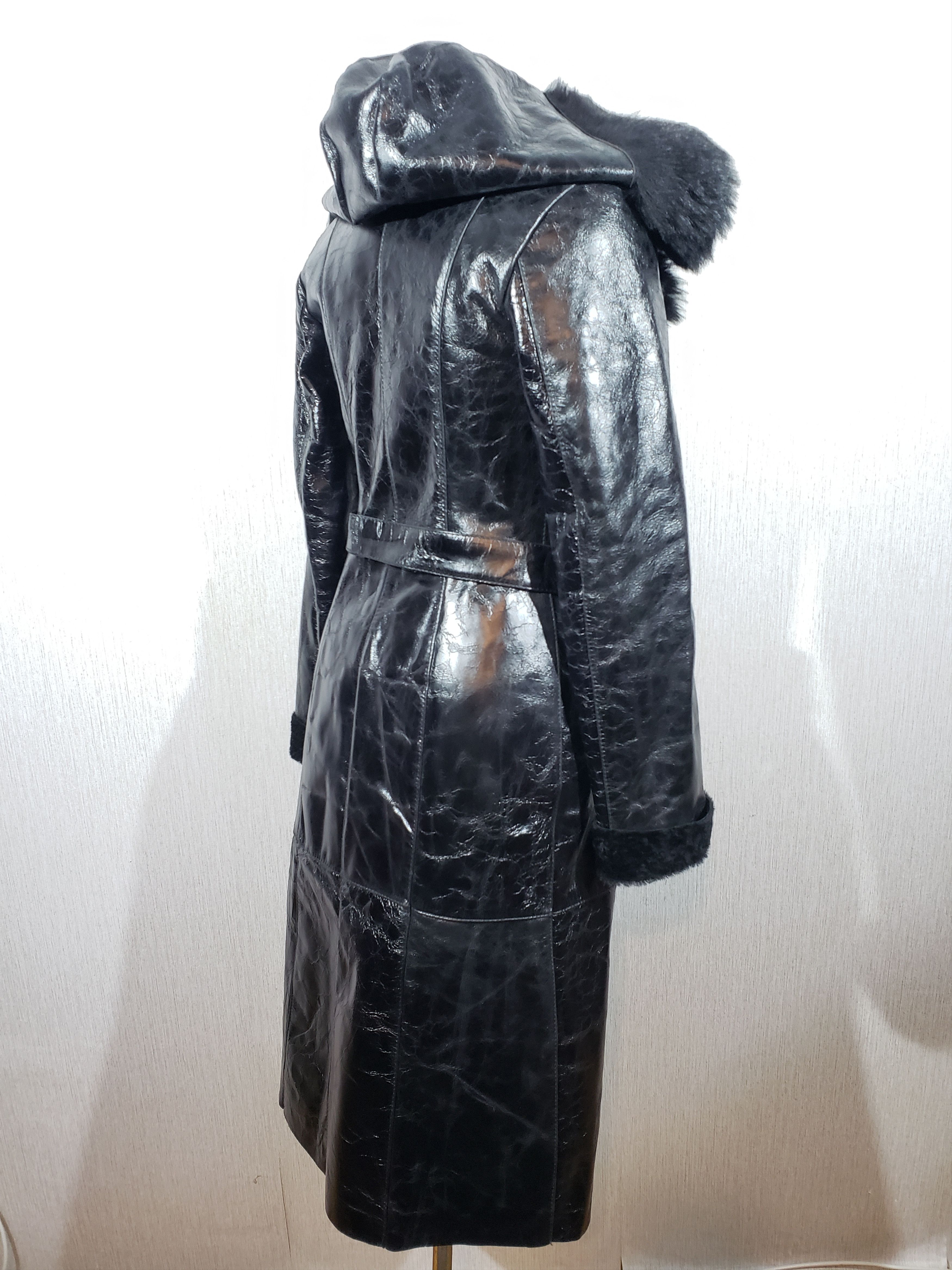 Other Wonderful women's sheepskin coat. Size S / US 4 / IT 40 - 5 Thumbnail