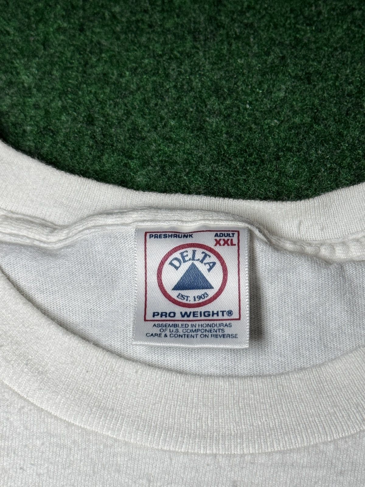 Vintage Hooters Restaurant Erie Pennsylvania XXL Vintage 90s T Shirt Size US XXL / EU 58 / 5 - 4 Thumbnail