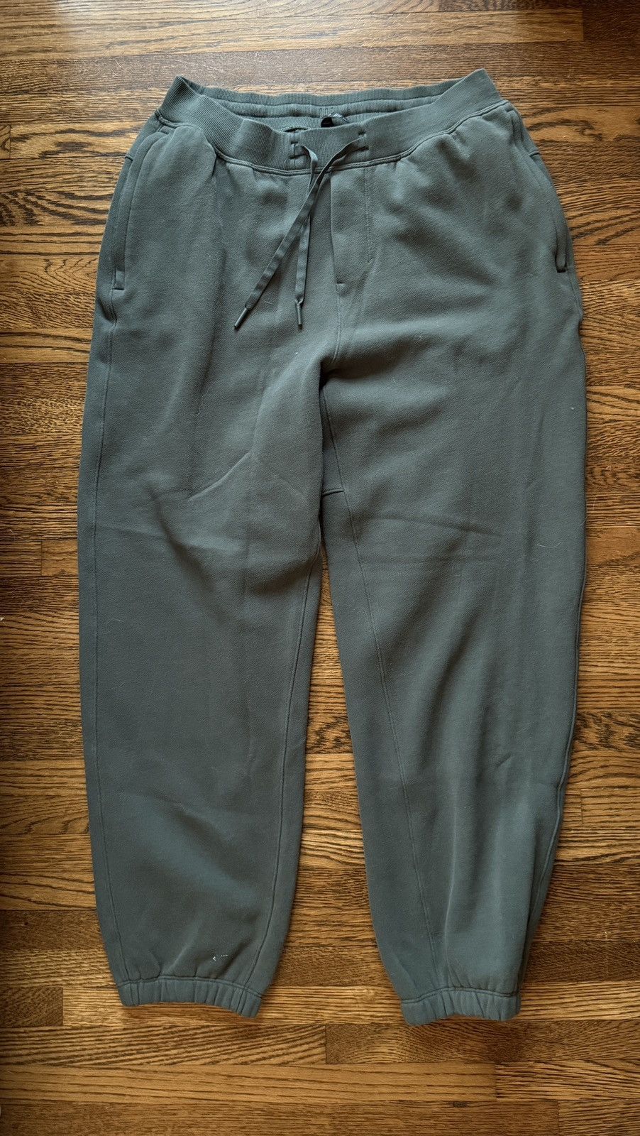 Lululemon Lululemon steady state jogger sweatpants green medium Size US 30 / EU 46 - 1 Thumbnail