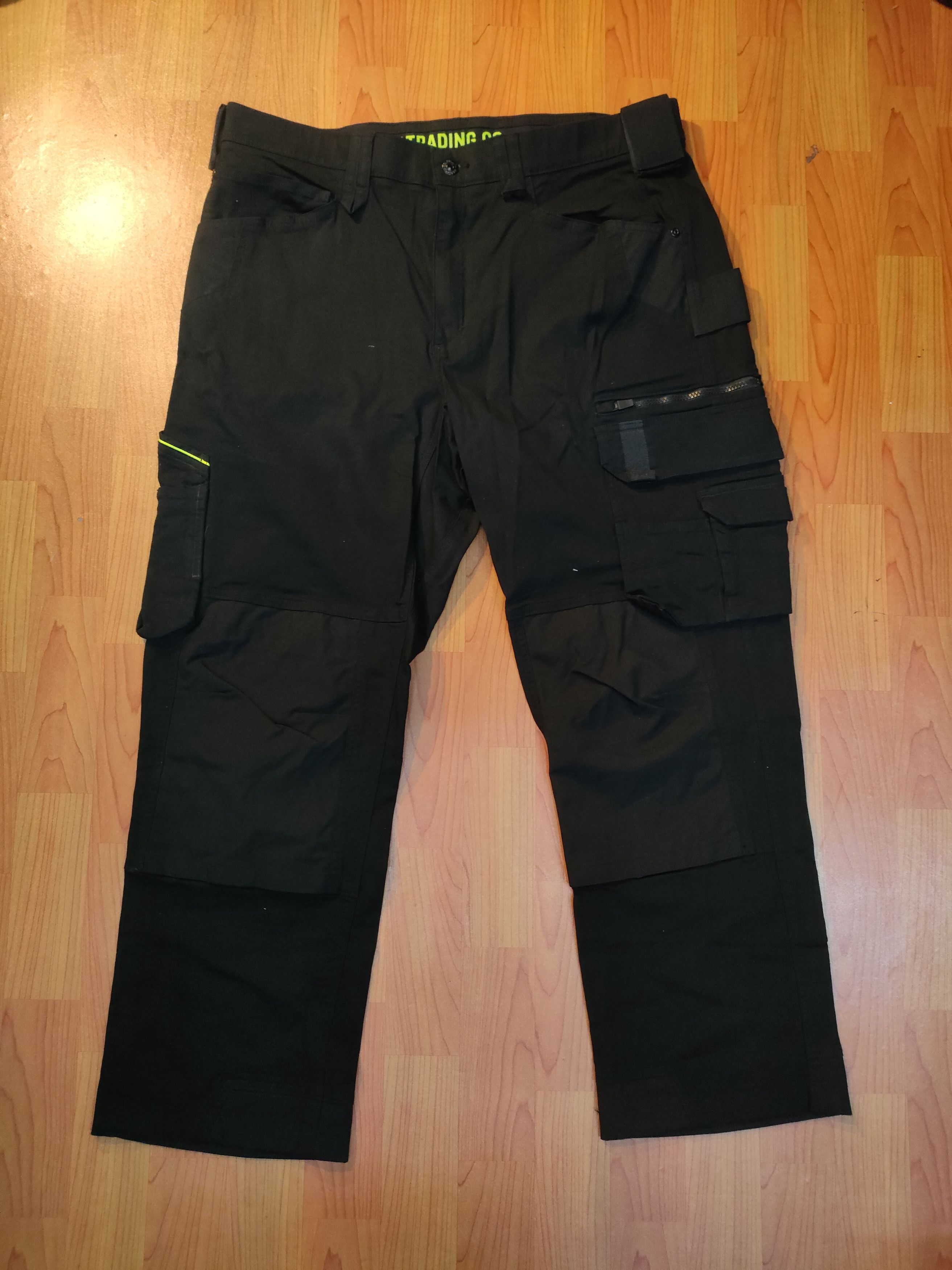 Duluth Trading Company Duluth Trading Co Multipocket Size US 38 / EU 54 - 1 Thumbnail