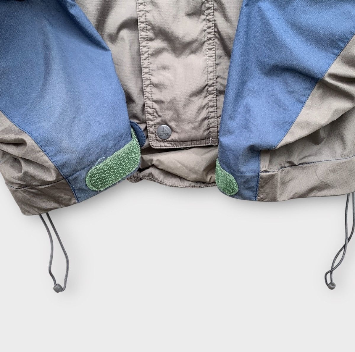 Nike ACG VINTAGE NIKE ACG NYLON WINDBREAKER HOODIE JACKET EMBROIDERED Size US L / EU 52-54 / 3 - 8 Thumbnail