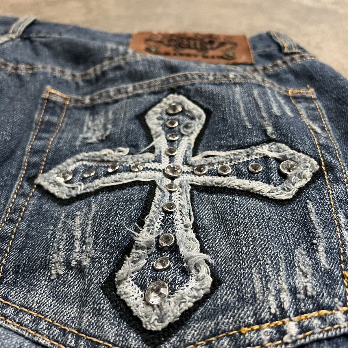Affliction × Ed Hardy × Southpole Vintage Franky Max Distressed Flare Embroidered Denim Jeans Size US 38 / EU 54 - 4 Thumbnail