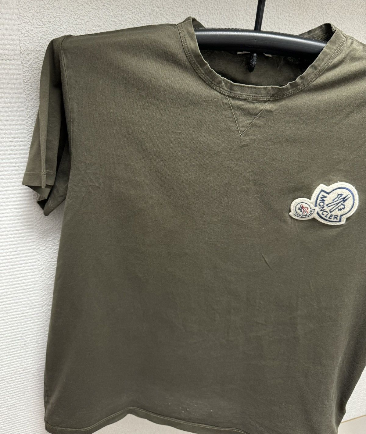 Moncler double logo t-shirt olive Xl sz - www.disolcolor.com