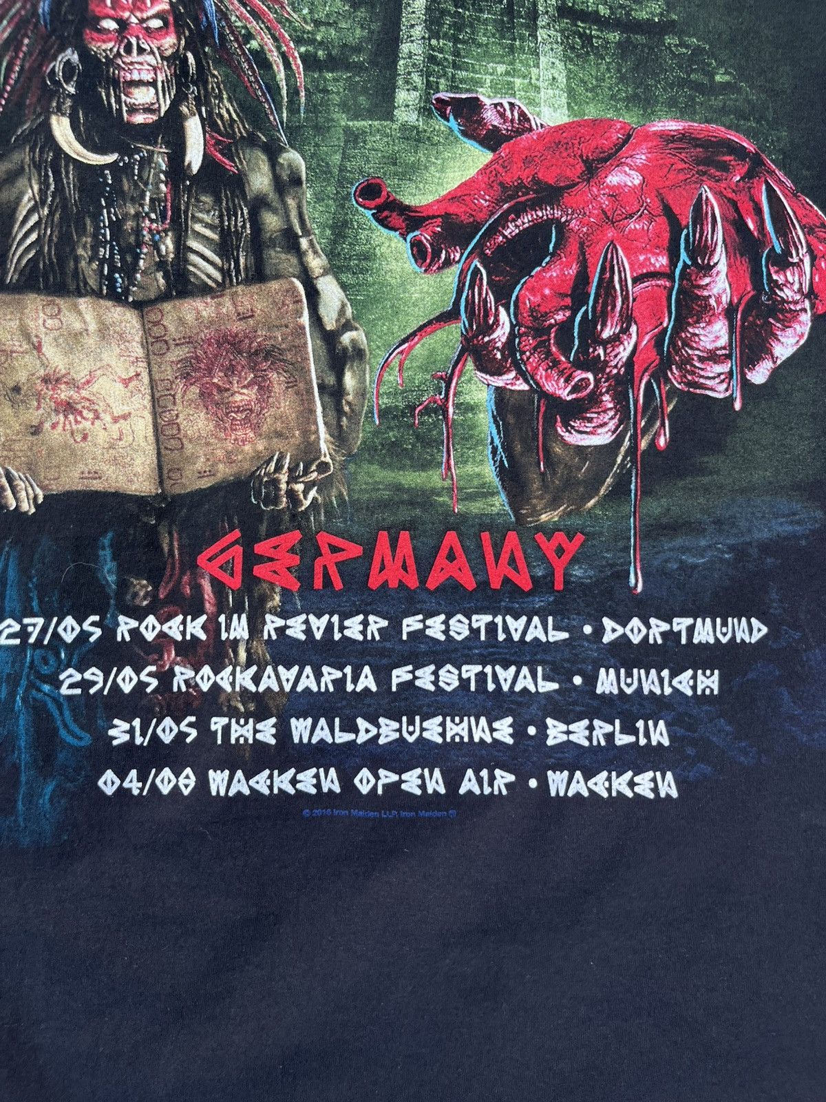 Band Tees × Iron Maiden × Vintage Vintage Iron Maiden Germany flag the book of souls tour tee Size US XL / EU 56 / 4 - 20 Thumbnail