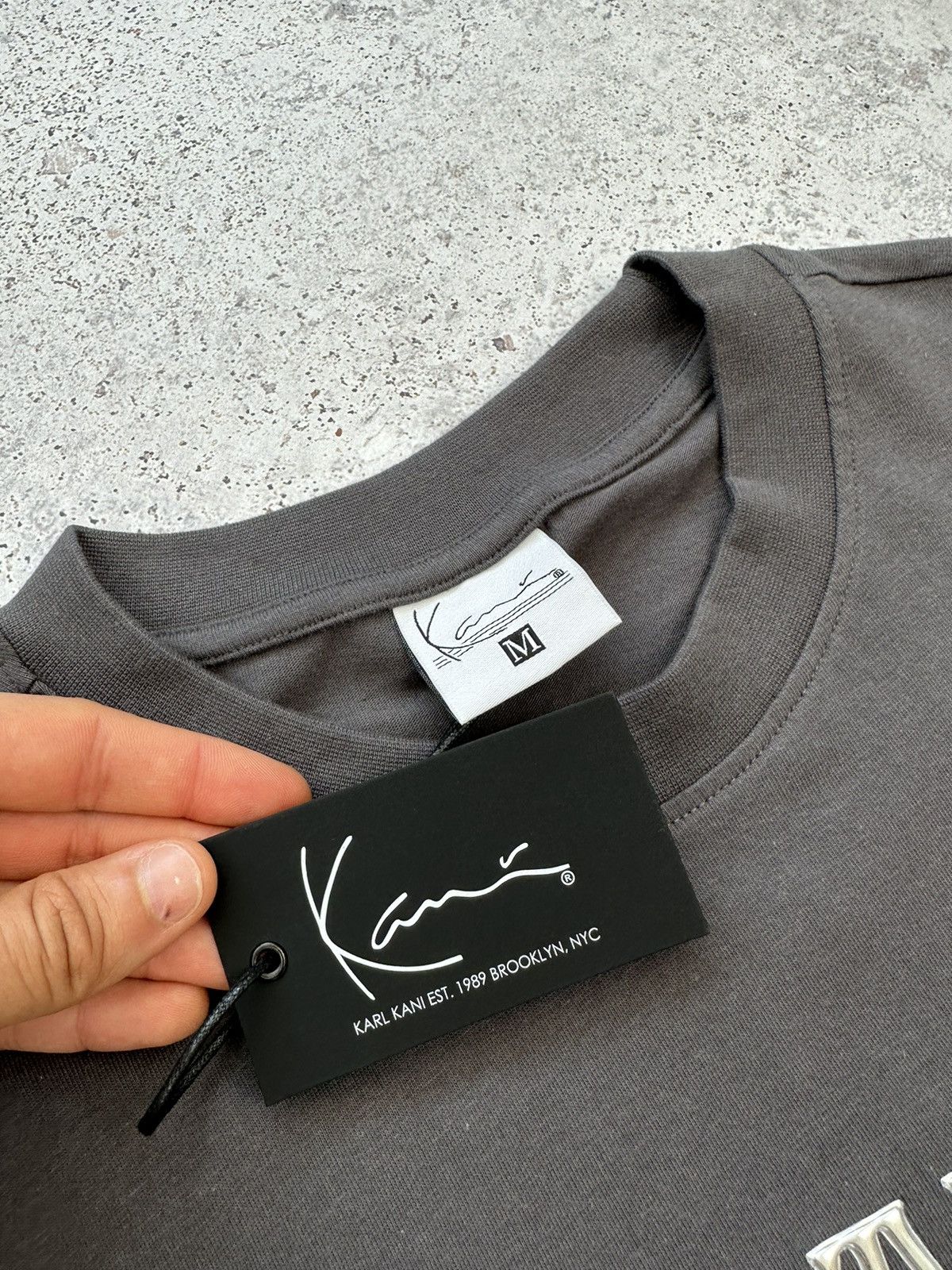 Karl Kani Karl Kani Metaverse Signature graphic T shirt Men M washed Size US M / EU 48-50 / 2 - 8 Thumbnail