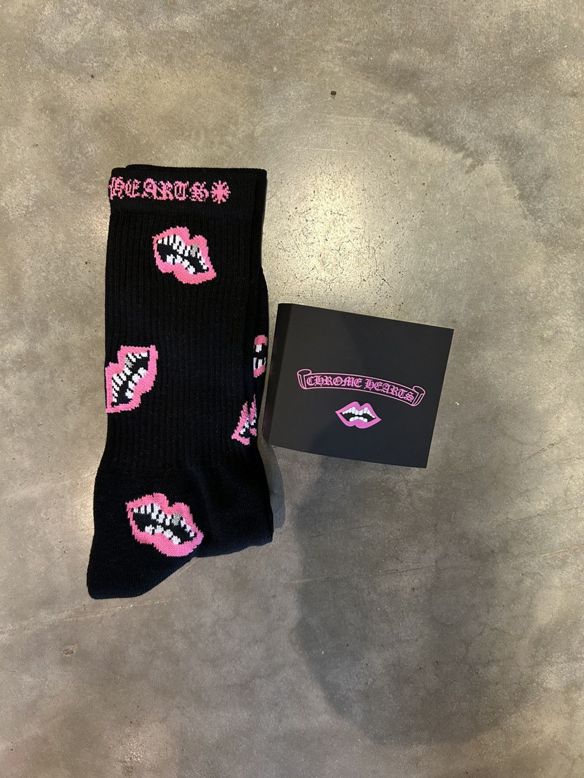 CHROME HEARTS (クロムハーツ) / CH LOGO SOCKS / BLACK × LIGHT