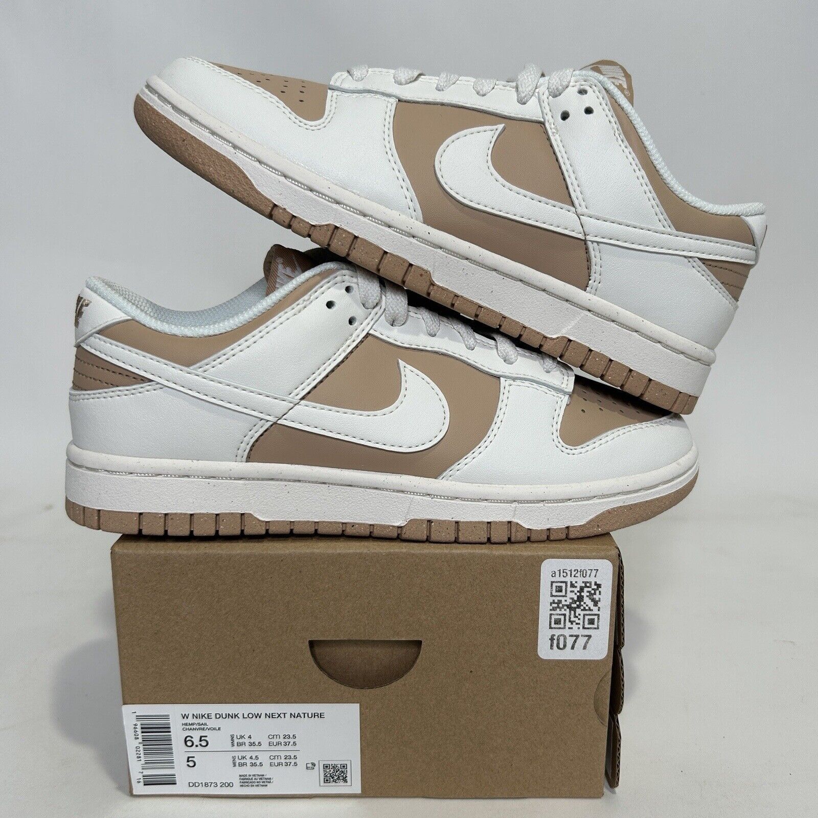 Nike Nike Dunk Low WMNS Next Nature “Beige Sail White/Hemp” 2024 Size US 6.5 / IT 36.5 - 1 Thumbnail