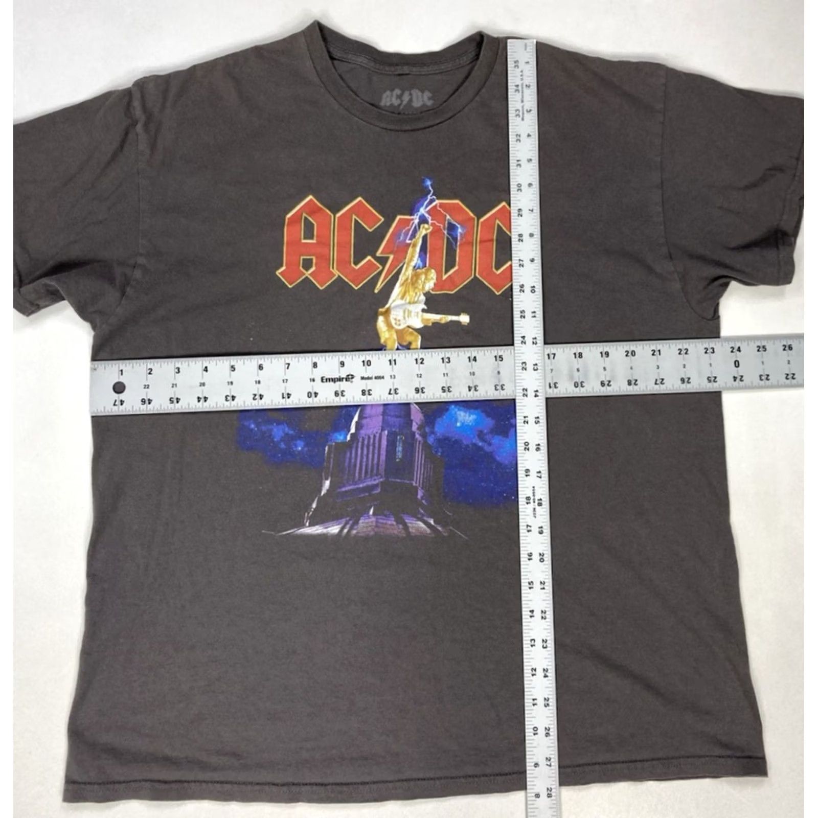 Vintage ACDC Graphic T-shirt Men XL Gray Short Sleeve Music Merch Shirt Size US XL / EU 56 / 4 - 5 Thumbnail