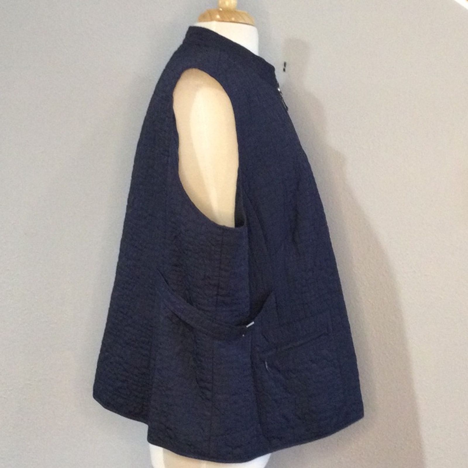 Other Dressbarn Navy Quilted Lined Full Zip Pockets Vest 22/24 Size XXL / US 16-18 / IT 52-54 - 4 Thumbnail