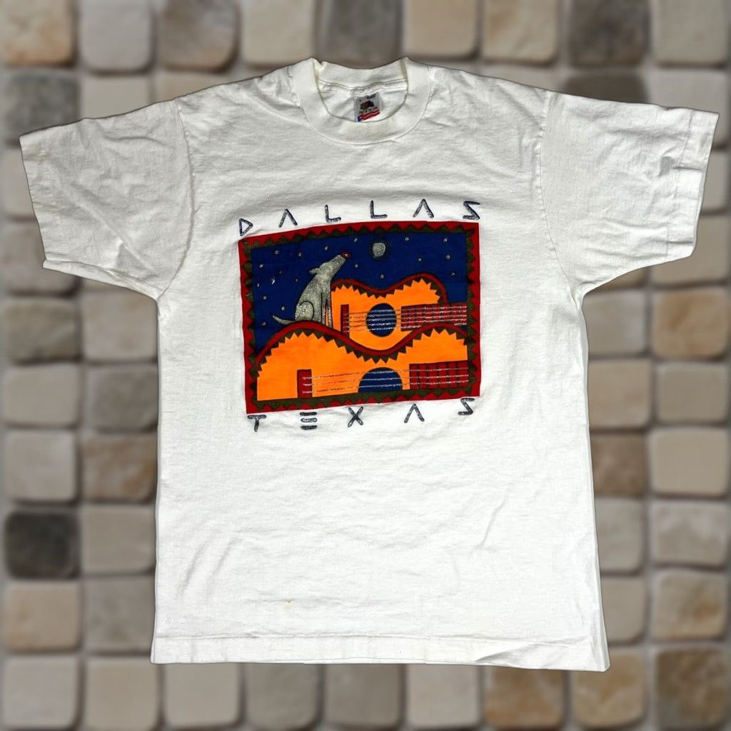 Fruit Of The Loom VINTAGE Dallas Texas Graphic T-Shirt Unisex Adults L White Cotton 90s Fruit of the Loom Made in USA Crew Neck Short Sleeve 1990s Graphic Print Size US L / EU 52-54 / 3 - 1 Thumbnail