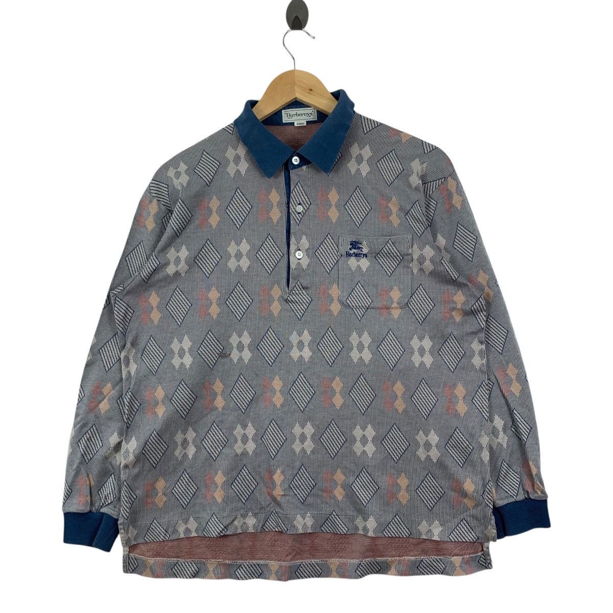 Burberry Vintage BURBERRYS Overprint Long Sleeve Collar Tshirt Size US S / EU 44-46 / 1 - 1 Thumbnail