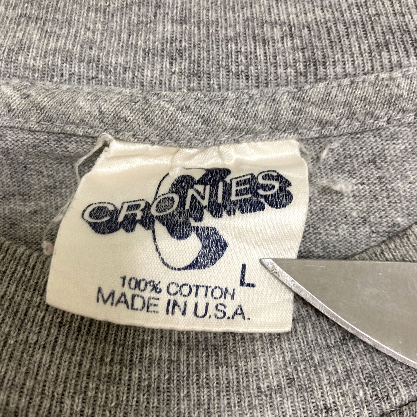 Vintage VINTAGE Cronies T-Shirt Gray 90s BBOY Urban Warfare Short Sleeve L Mens Mens? Size US 33 - 3 Thumbnail