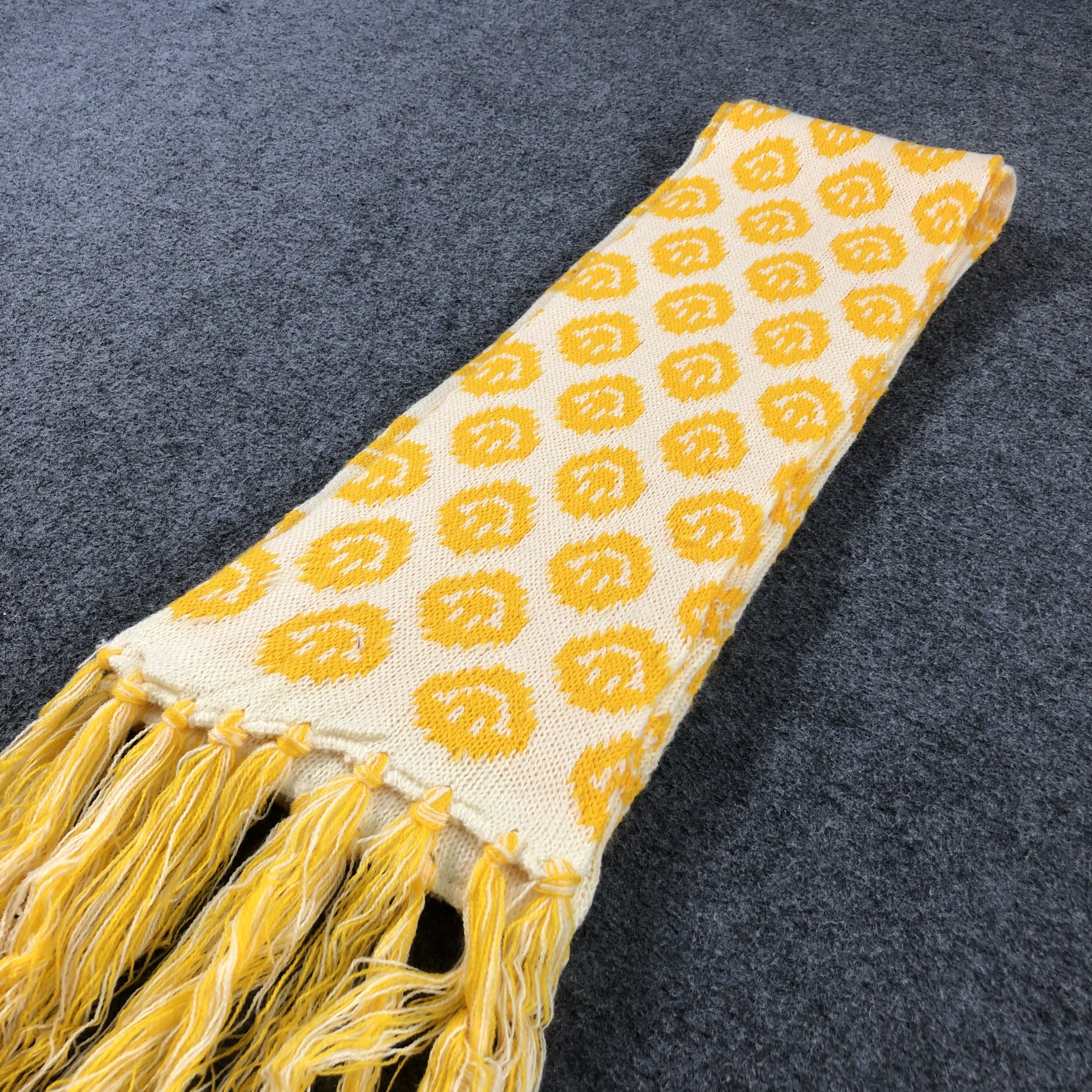Vintage Smiley Full Print Wool Scarf Muffler V736 Size ONE SIZE - 3 Thumbnail
