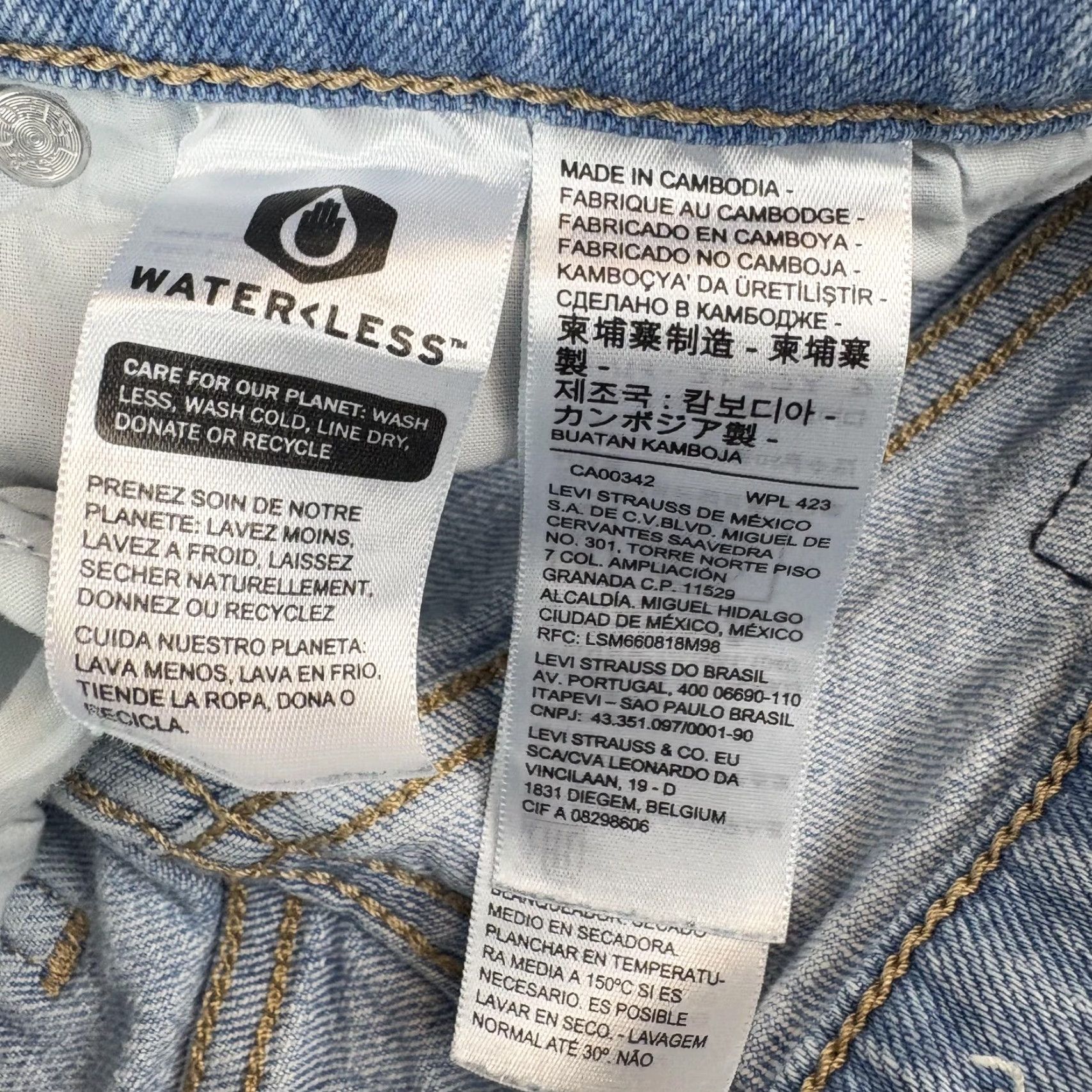 Levi's Levis Premium 70s High Slim Straight Jeans Womens 25 Light Wash High Rise Denim Size 42" / US 20 - 7 Thumbnail