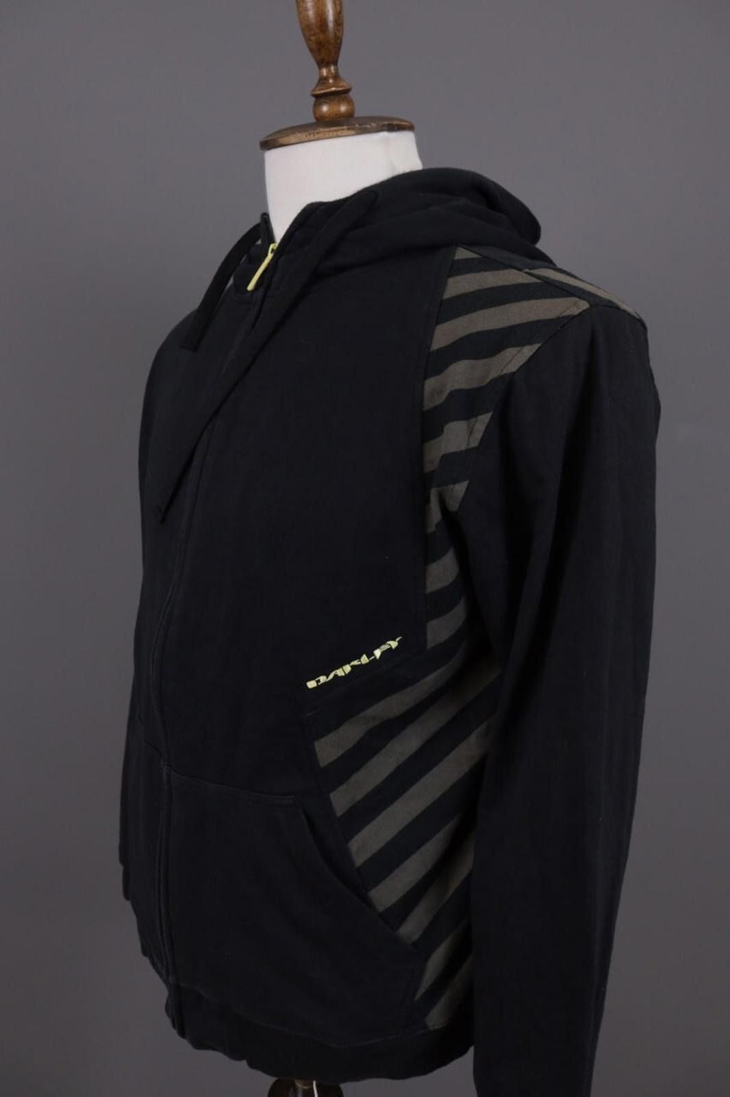 Oakley Oakley Slim Fit Black Striped Outdor Hooded Sweater Size L Size US L / EU 52-54 / 3 - 8 Thumbnail