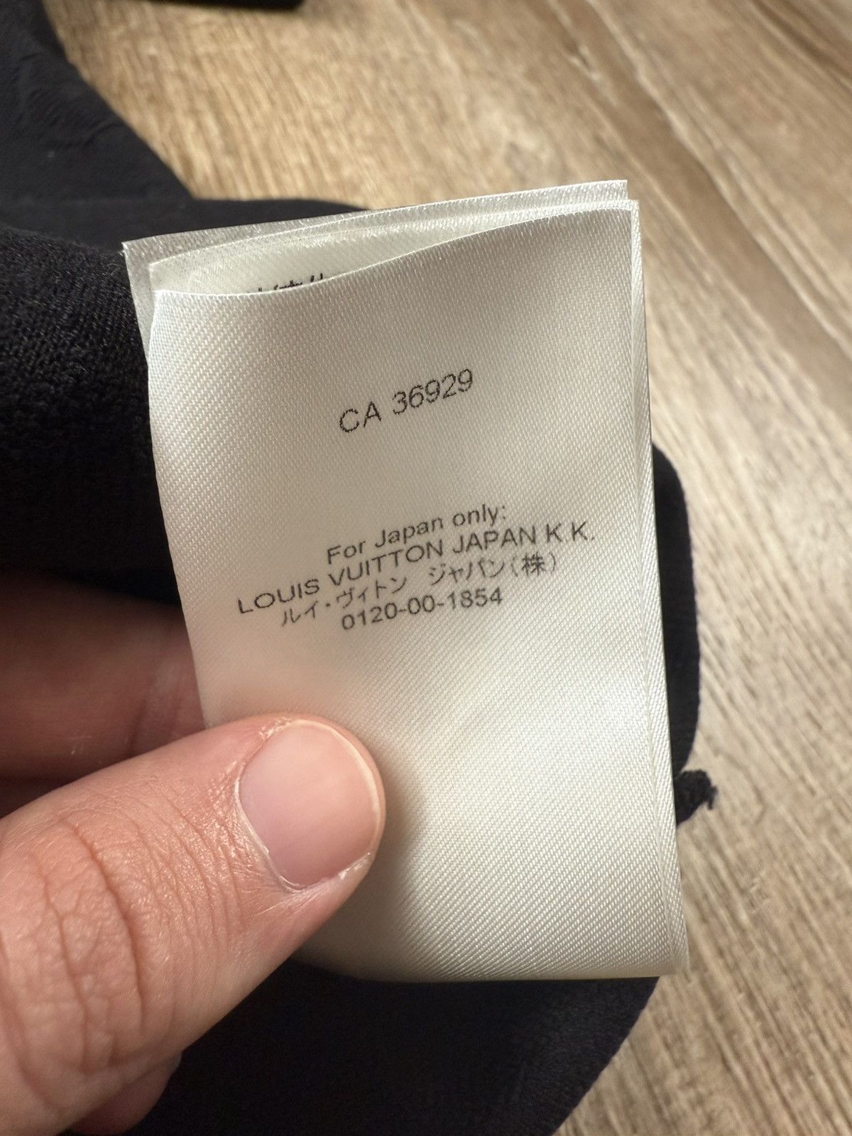 Louis Vuitton Louis Vuitton Signature 3D Pocket Monogram Tee Size US S / EU 44-46 / 1 - 10 Thumbnail