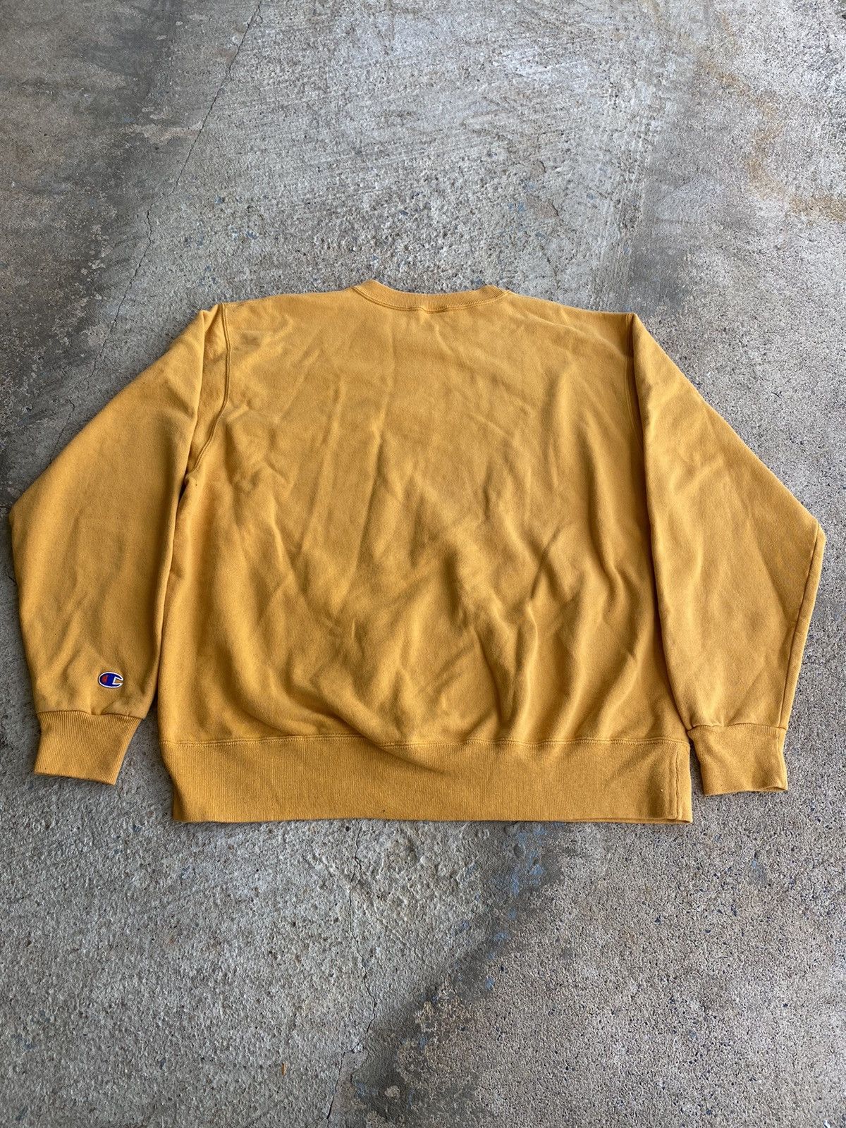 Champion × Vintage Vintage 90’s Champion Essential Yellow Sweatshirt Size US M / EU 48-50 / 2 - 8 Thumbnail