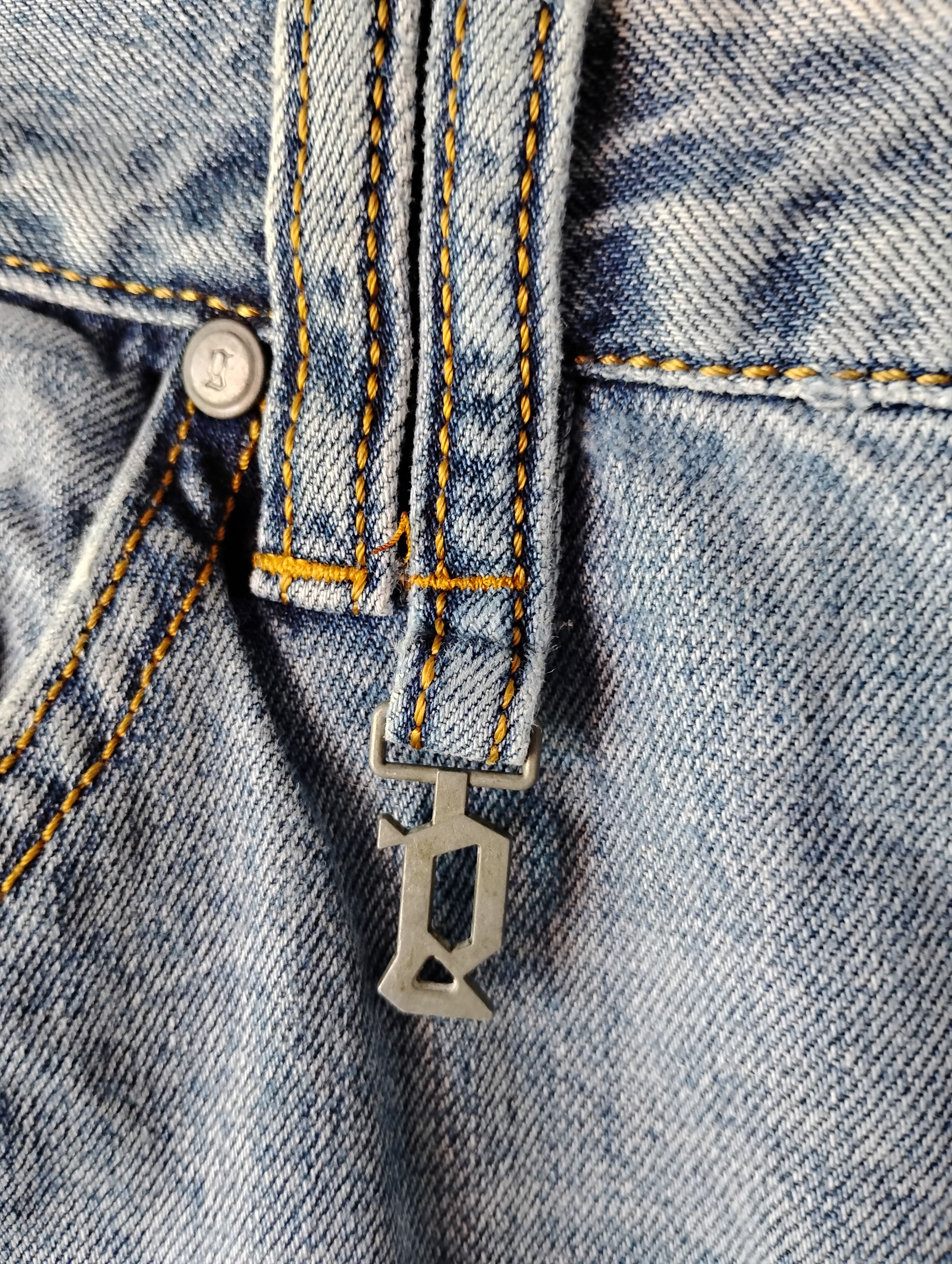 John Galliano John Galliano skinny distressed light wash jeans Size US 36 / EU 52 - 6 Thumbnail