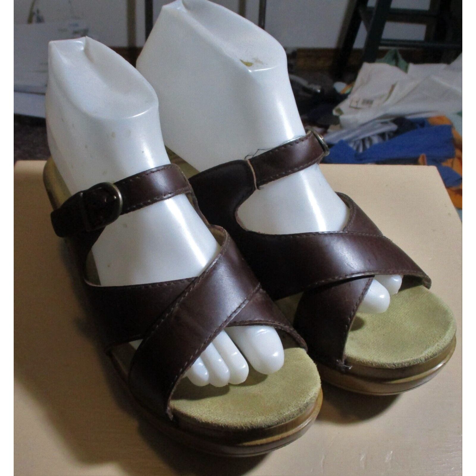 Dansko Women's DANSKO Brown Leather Strappy Sandal Shoes Size 39 Size ONE SIZE - 2 Preview