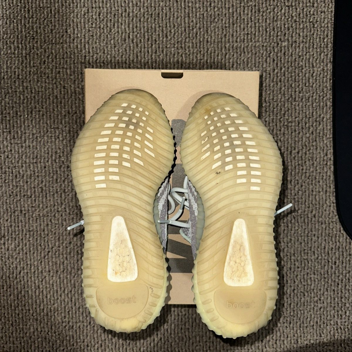 Adidas adidas Yeezy Boost 350 v2 Blue Tint Size US 8 / EU 41 - 5 Thumbnail
