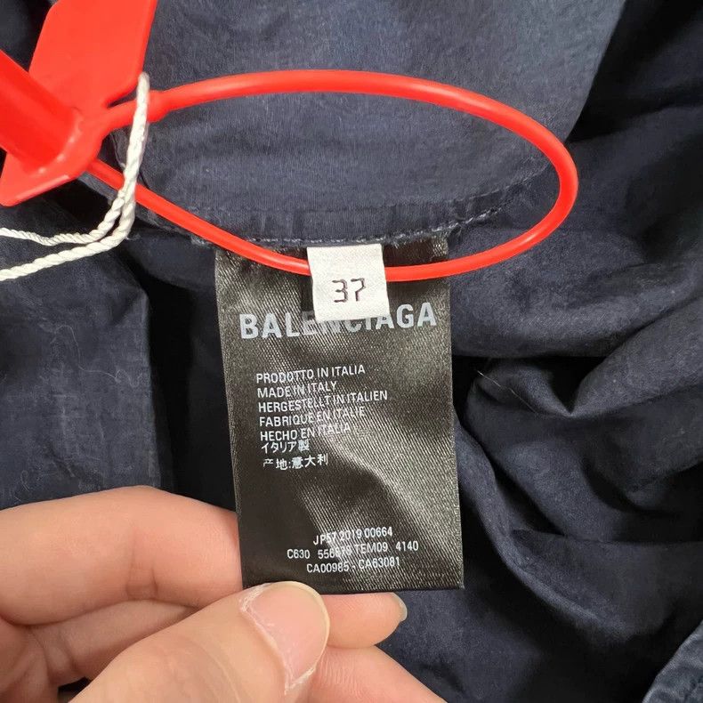 Balenciaga Balenciaga size 37 Washed Old Shirt with Big Logo on the Ba Size US M / EU 48-50 / 2 - 7 Thumbnail