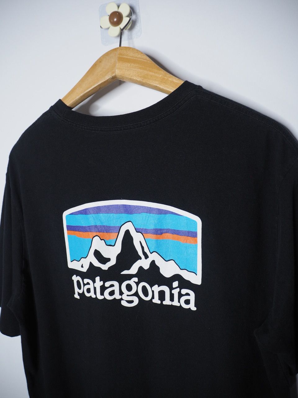 Patagonia Patagonia Mens XL Fitz Roy Horizons Responsibili-Tee Size US XL / EU 56 / 4 - 4 Thumbnail