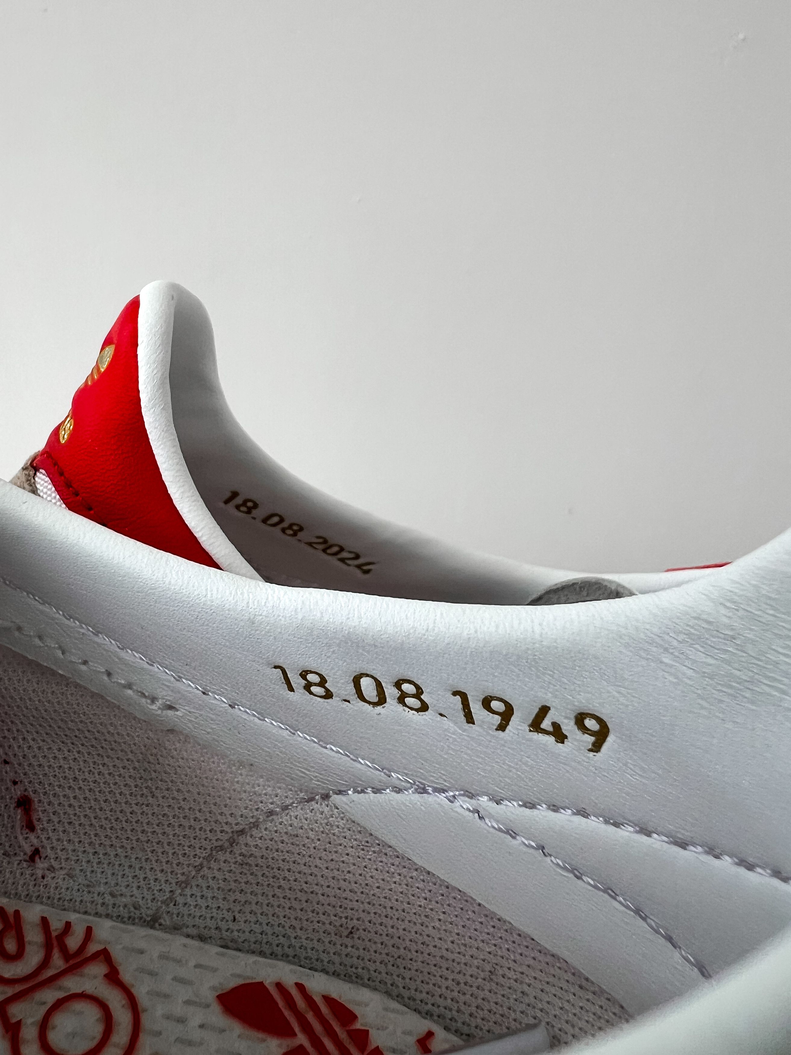 Adidas Adidas SL 72 | 75th Anniversary White Better Scarlet JP5277 Size US 8.5 / IT 38.5 - 15 Thumbnail