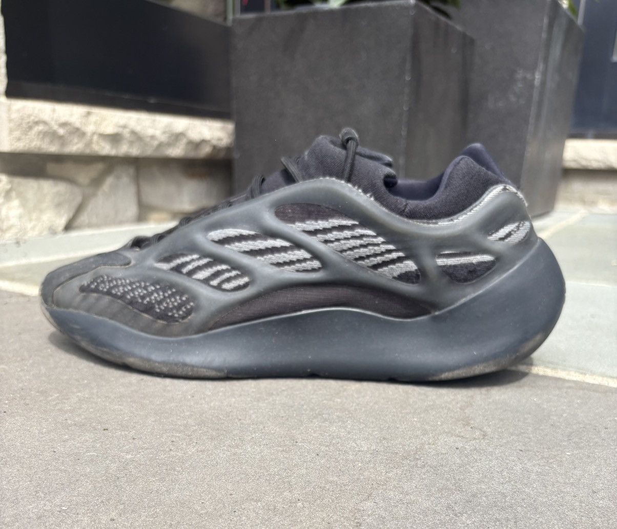 Yeezy 2021 adidas Yeezy 700 V3 'Dark Glow Size 13 Size US 13 / EU 46 - 8 Thumbnail