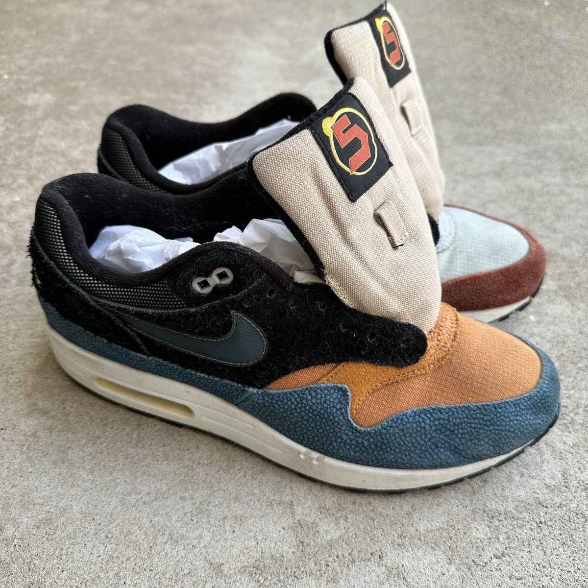Nike Nike Air Max 1 Premium Swipa De Aaron Fox Size US 9.5 / EU 42-43 - 1 Thumbnail