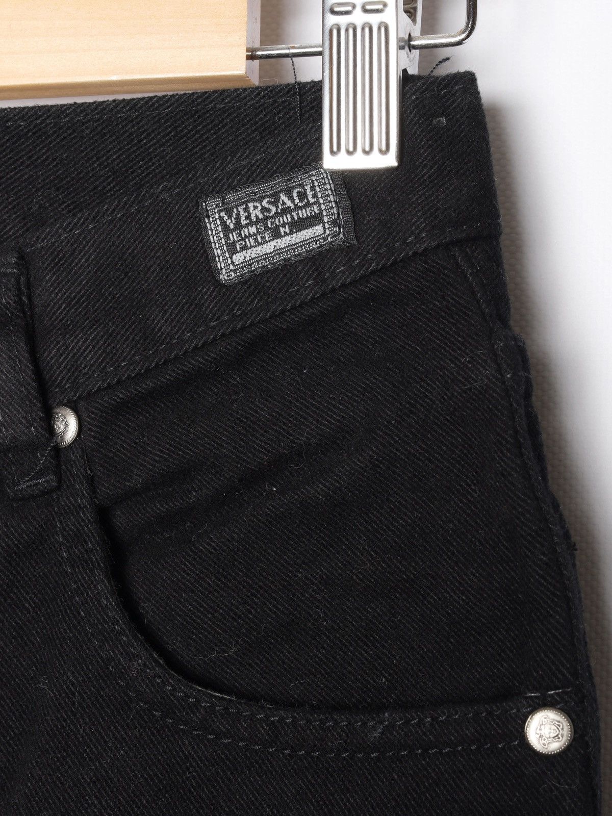 Versace Jeans Couture Versace Jeans Couture Vintage Black Denim Jeans Skinny Pants Size 27" / US 4 / IT 40 - 9 Thumbnail