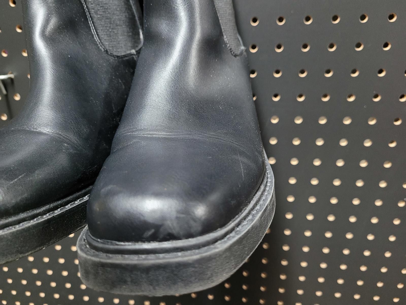 Unknown London Sleek Black Chelsea Boots - Step Out in Style! Act Fast! Size US 8 / IT 38 - 3 Thumbnail