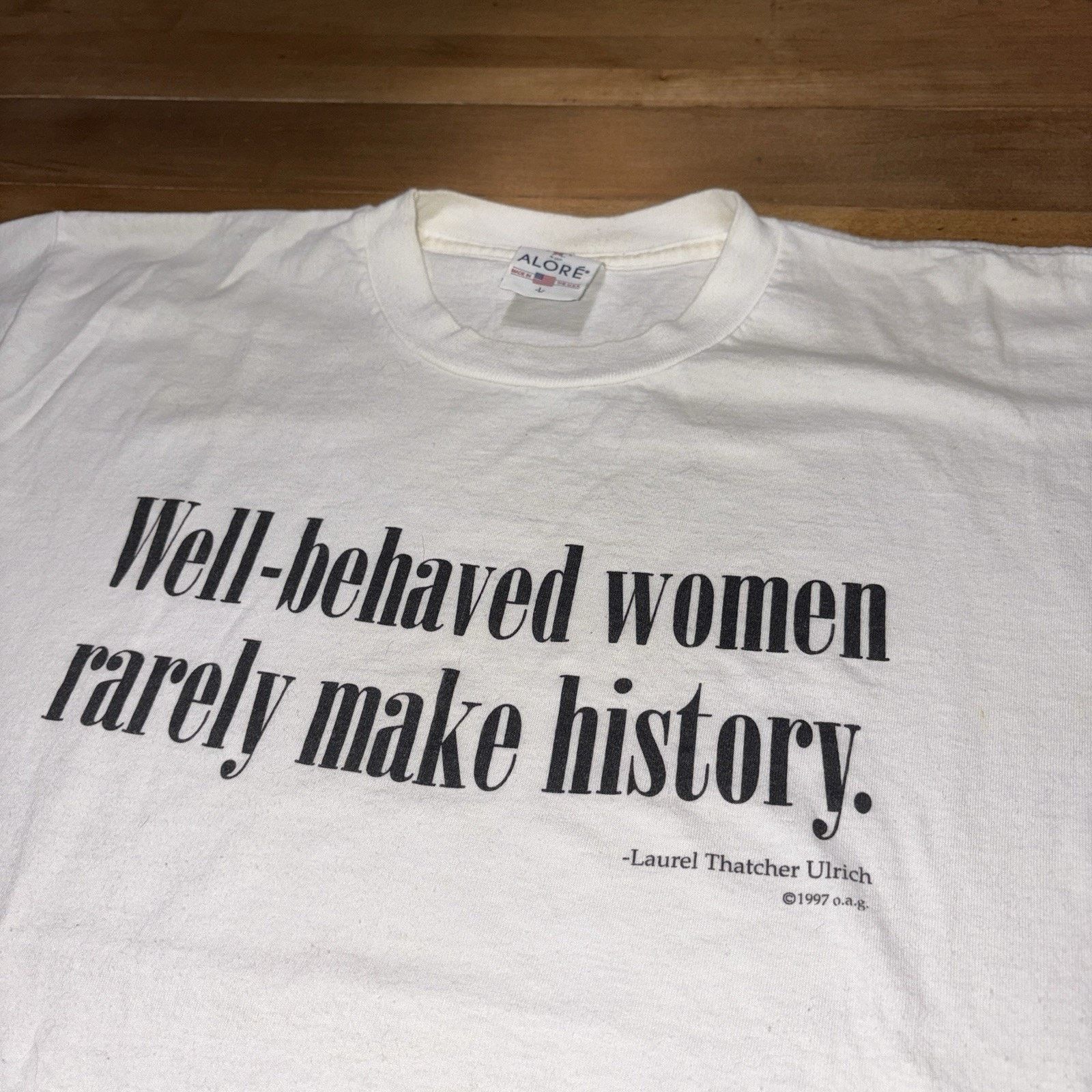 Vintage Vintage Laurel Thatcher Ulrich 97’ Well-behaved women Size US L / EU 52-54 / 3 - 3 Thumbnail