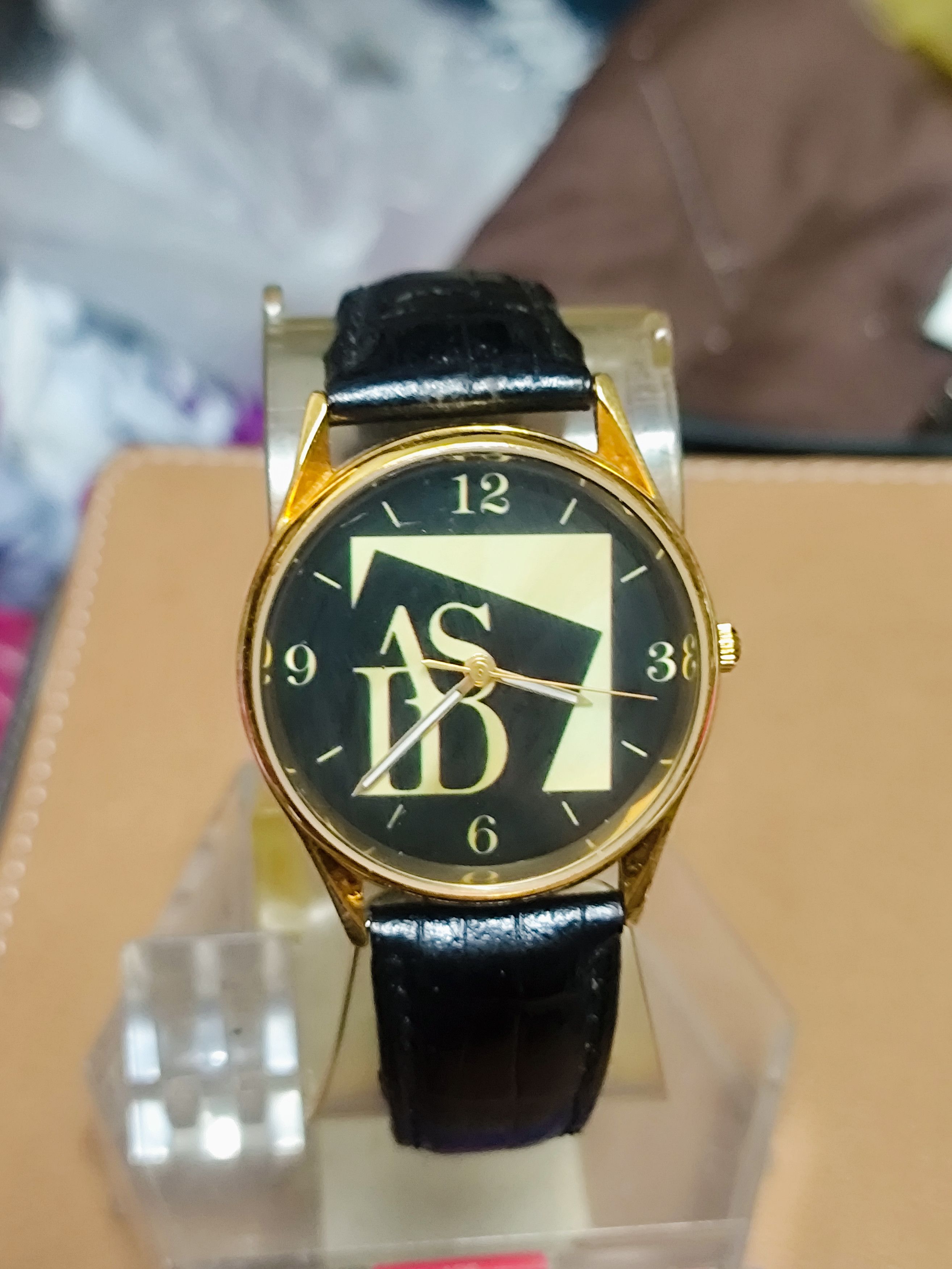 Japanese Brand Vintage Watch by JAPAN DESIGN STREETWEAR QUARTZ WATCH Size ONE SIZE - 5 Thumbnail