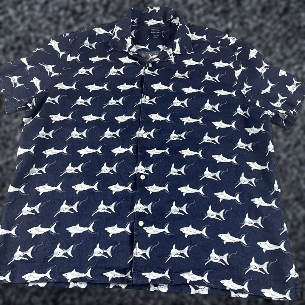 UNTUCKit UNTUCKit x David Hart Shirt Men 2XL Blue Linen Lobster Shark Camp Loop Collar Button-Up Casual Size US XXL / EU 58 / 5 - 1 Thumbnail