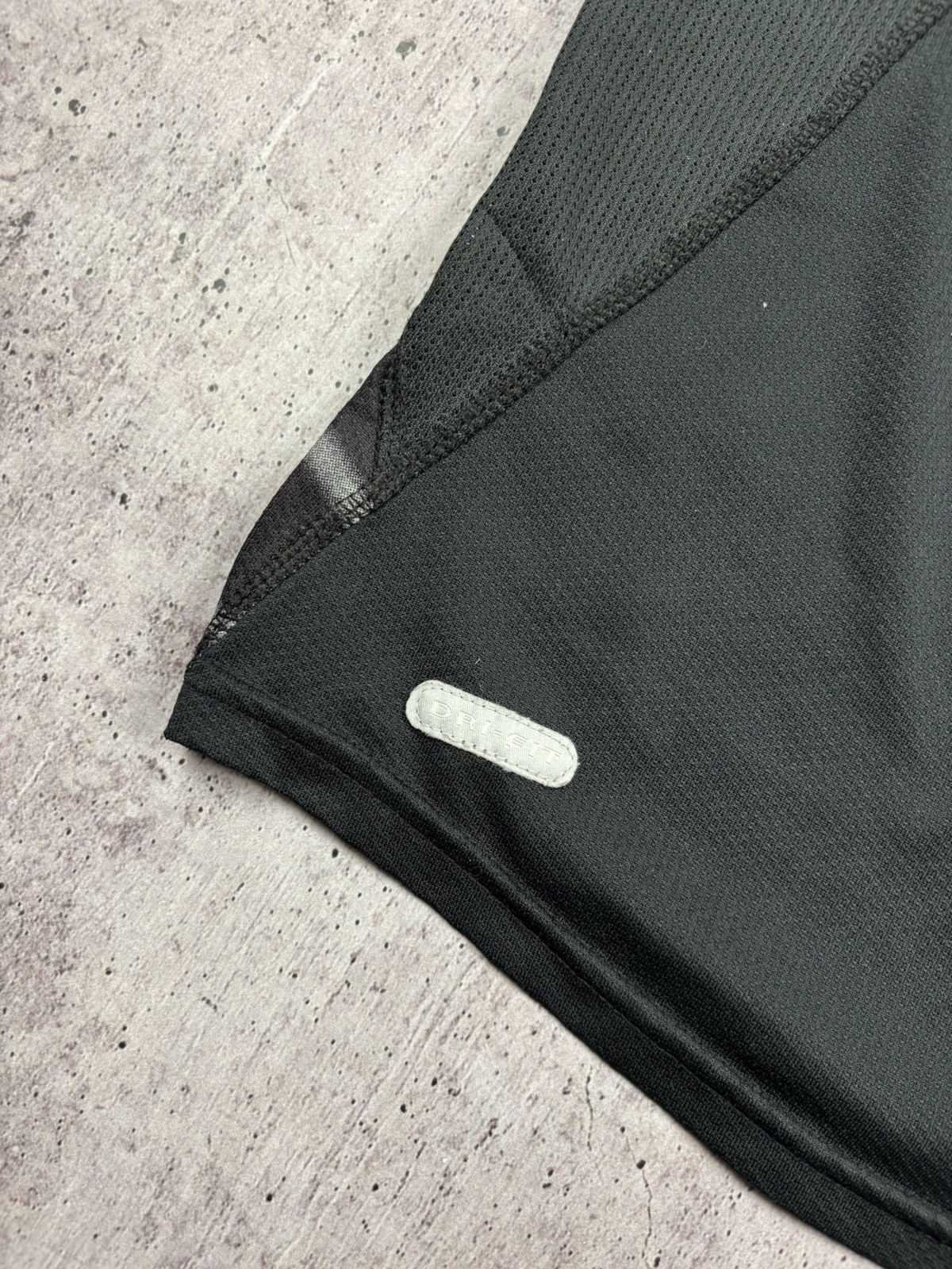 Nike Nike vintage tank top size XL Size US XL / EU 56 / 4 - 3 Thumbnail